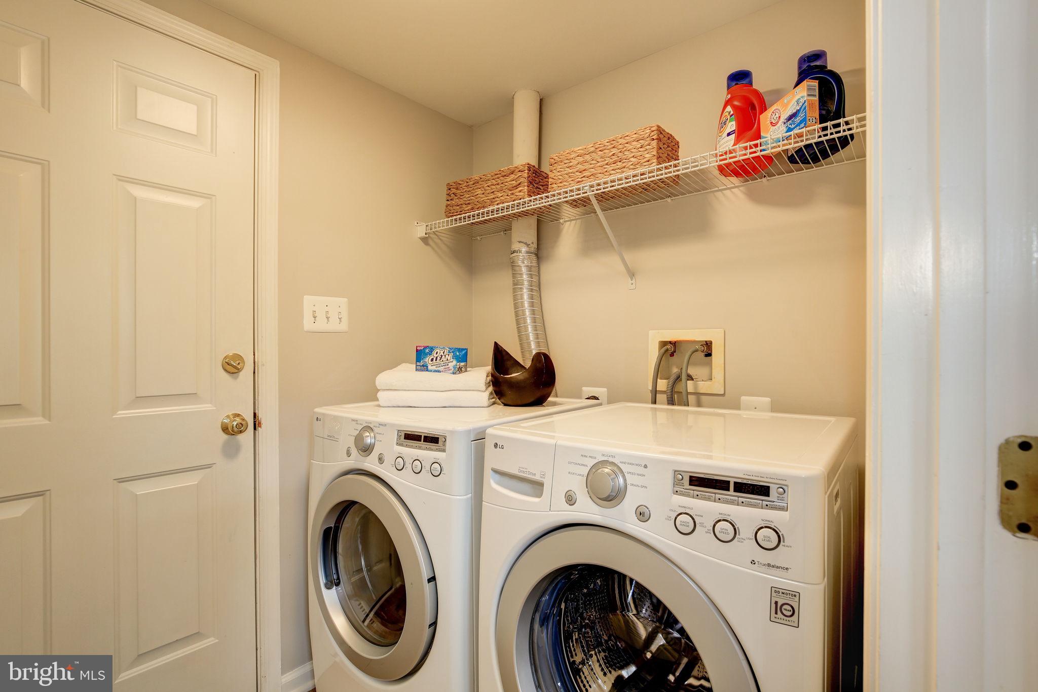 LAKELANDS - Residential