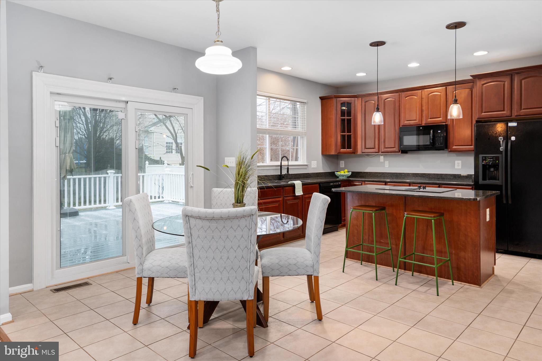 NORTH BROOK - Residential