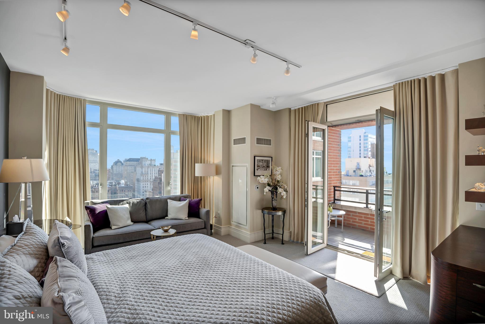 RITTENHOUSE SQUARE - Residential