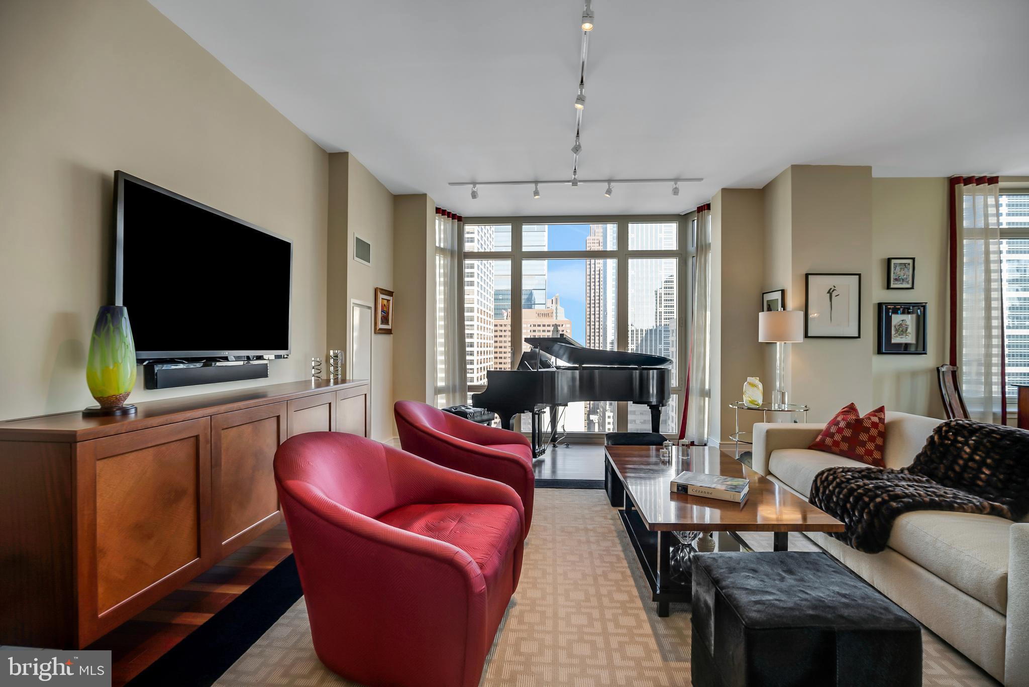 RITTENHOUSE SQUARE - Residential