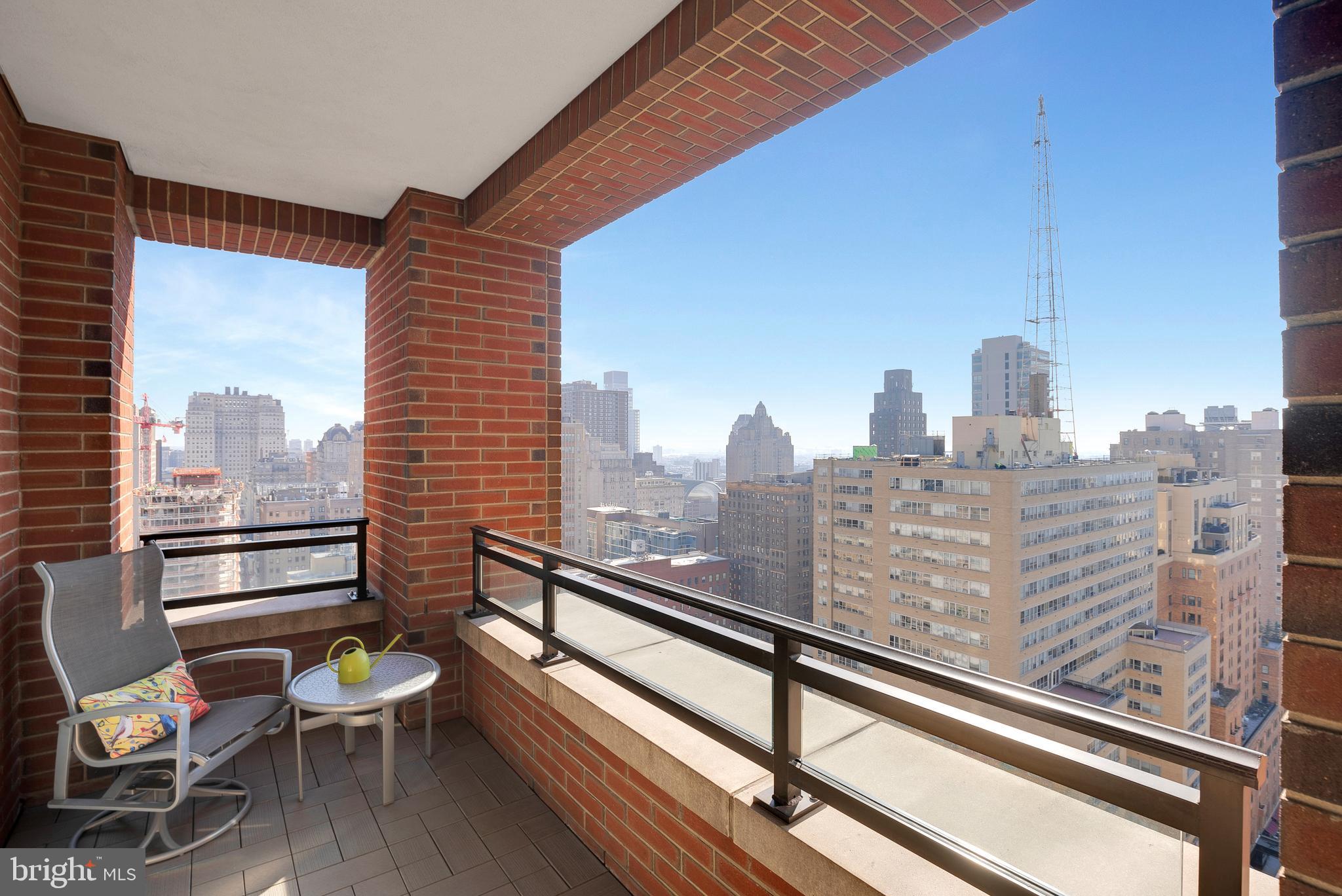 RITTENHOUSE SQUARE - Residential