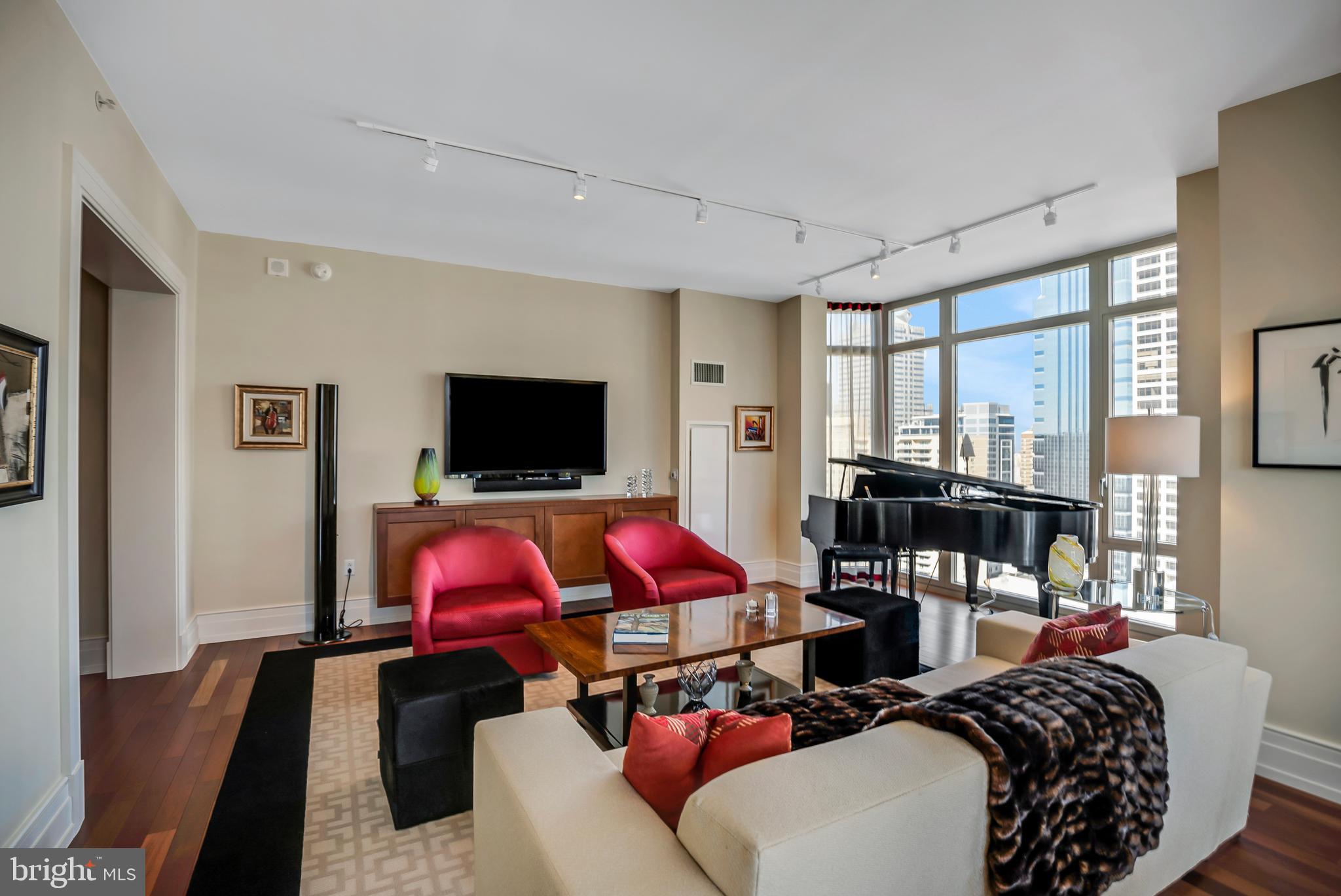 RITTENHOUSE SQUARE - Residential