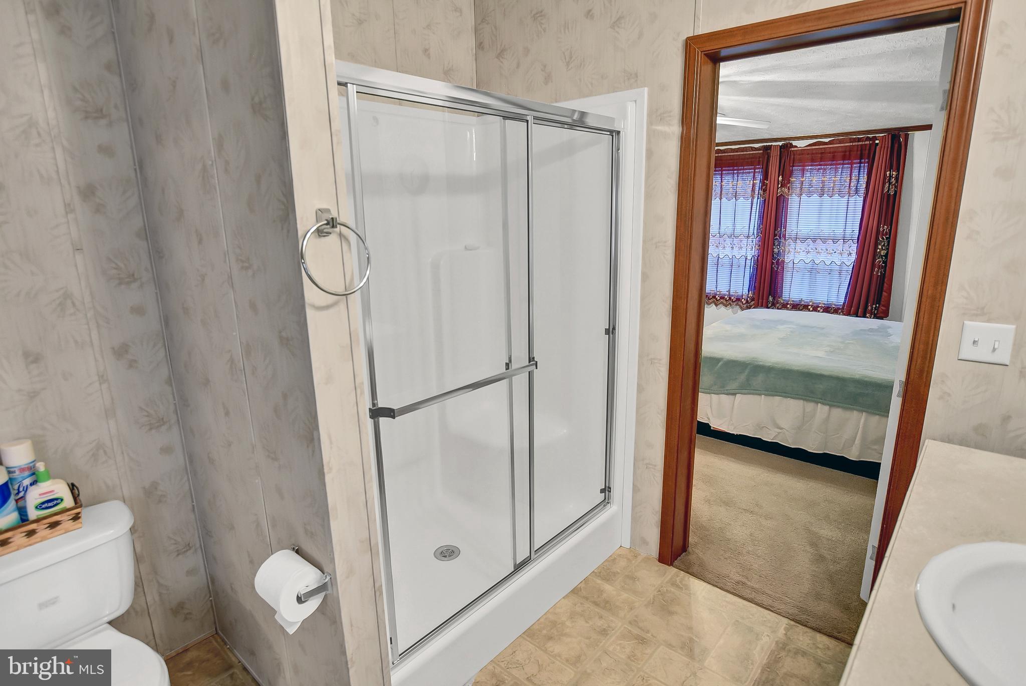 LYONS CREEK MOBILE ESTATES - Residential