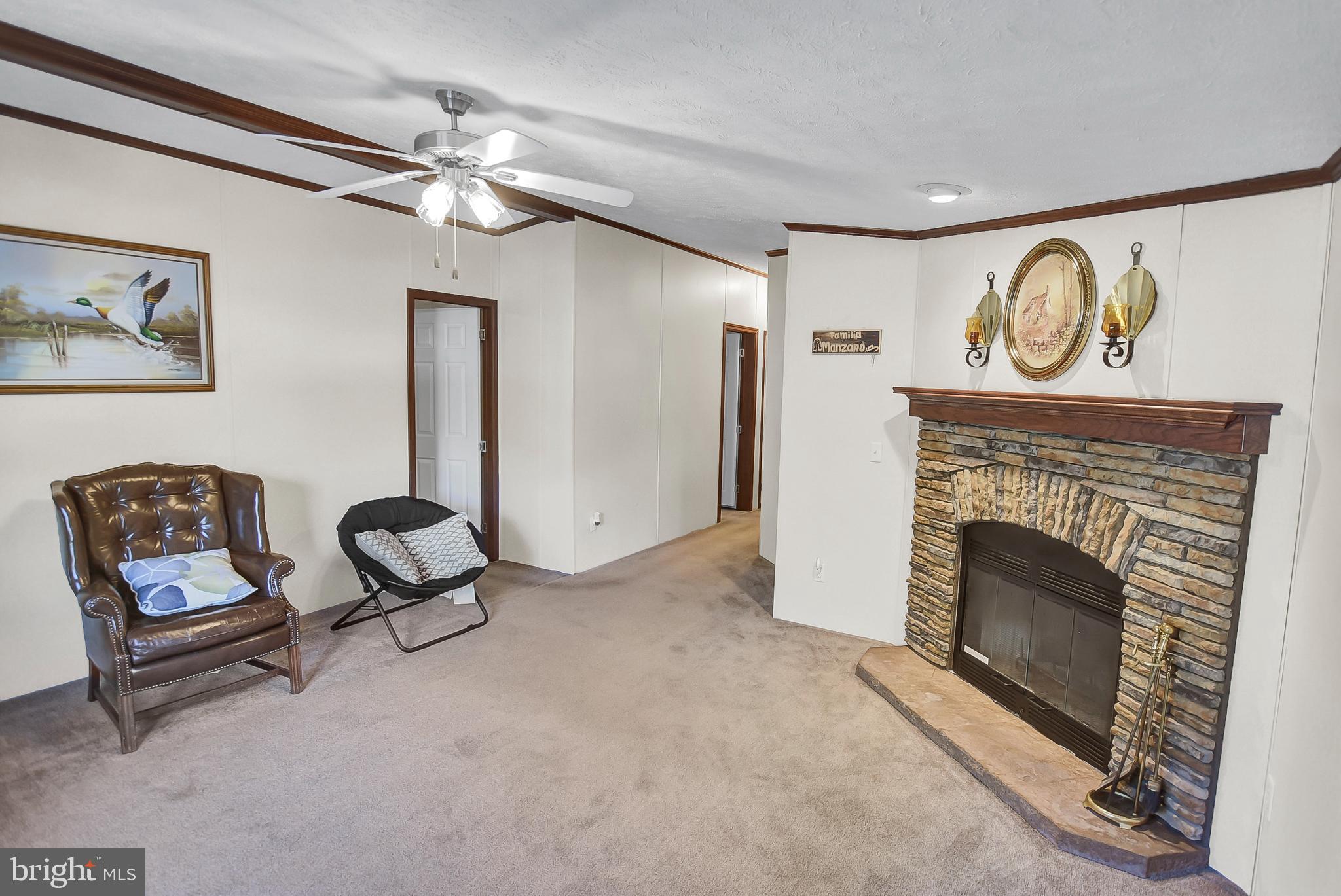 LYONS CREEK MOBILE ESTATES - Residential