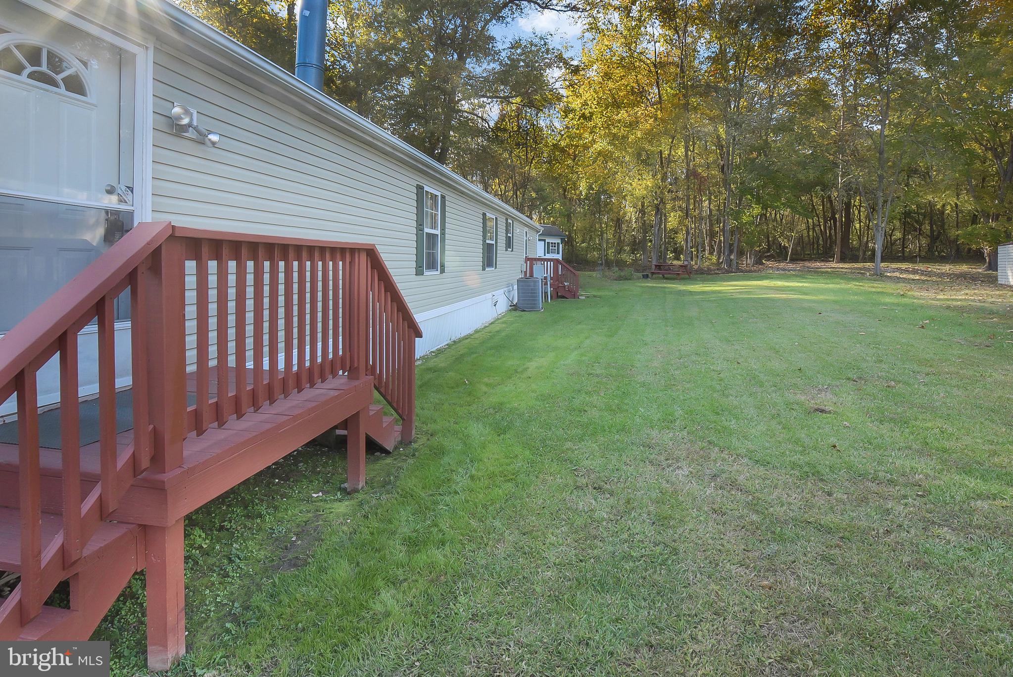 LYONS CREEK MOBILE ESTATES - Residential