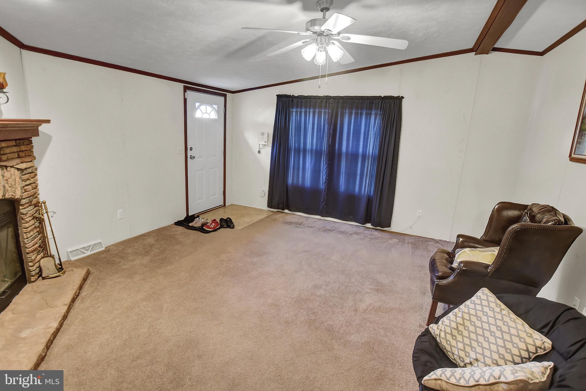 LYONS CREEK MOBILE ESTATES - Residential