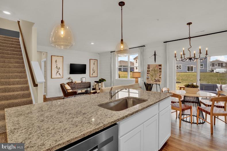 STONECREST - Residential