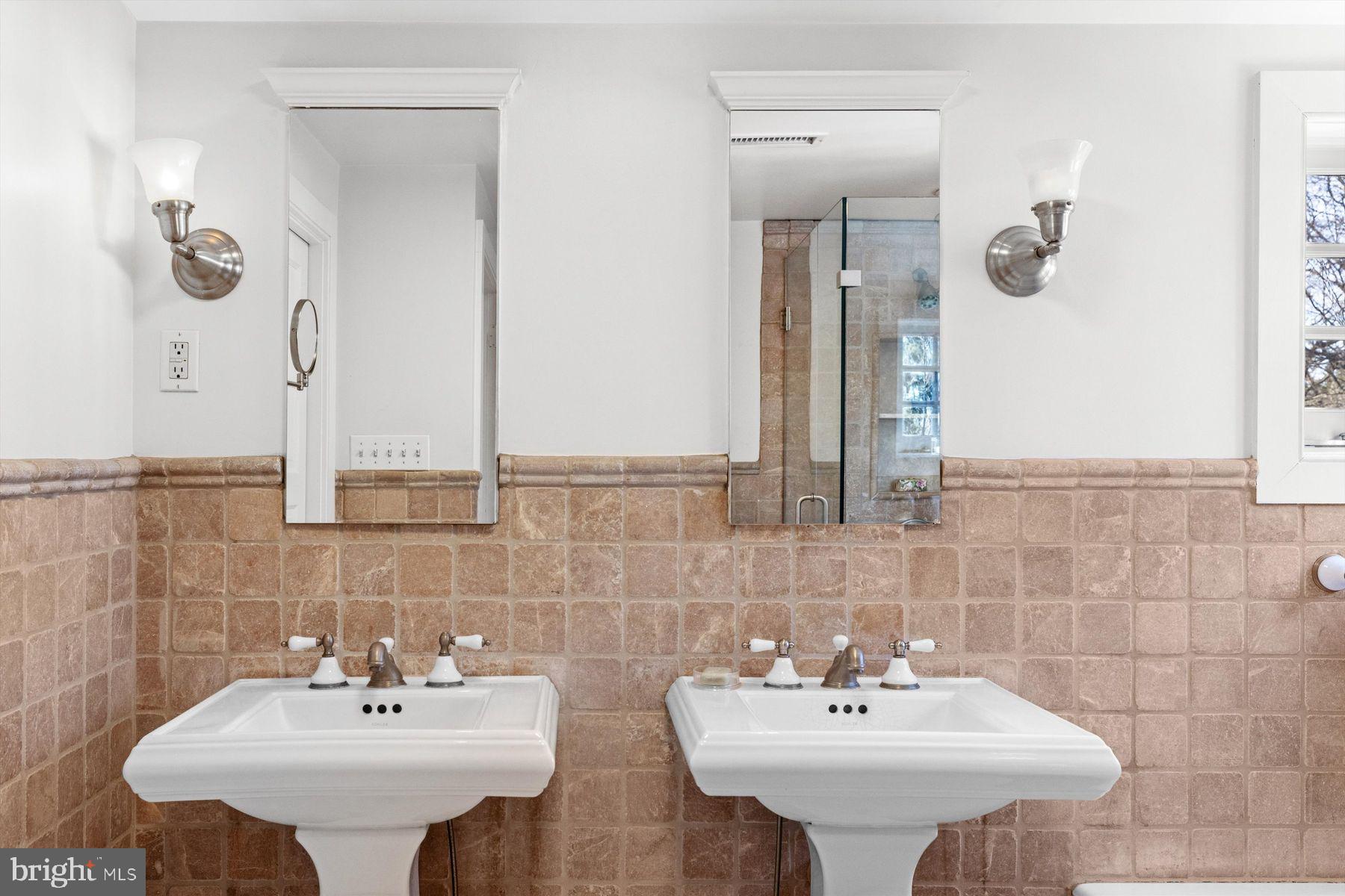 WYNDMOOR - Residential