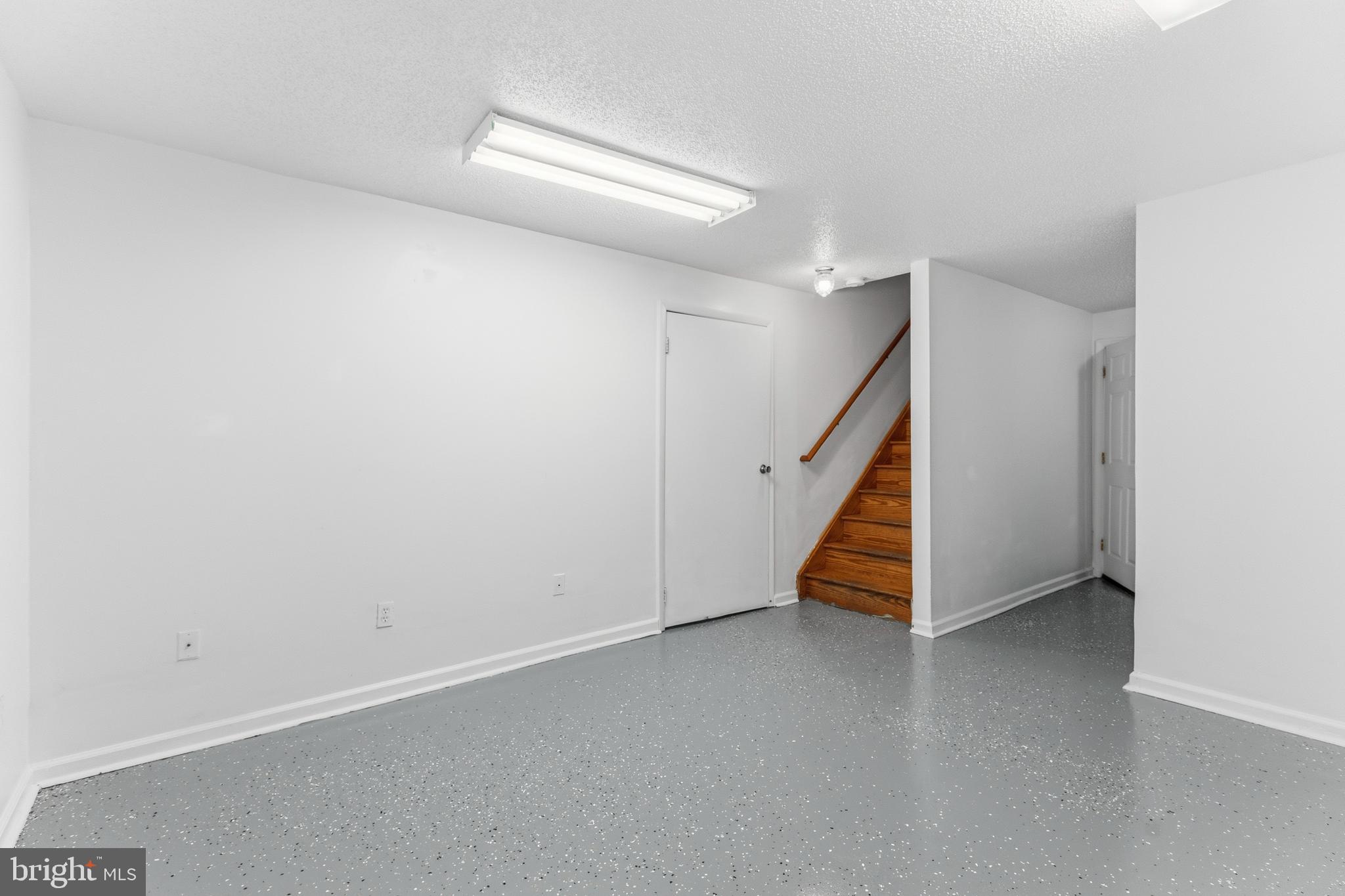OYSTER HARBOR - Residential