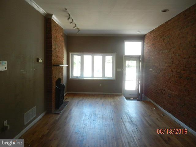 RIVERSIDE PARK - Residential