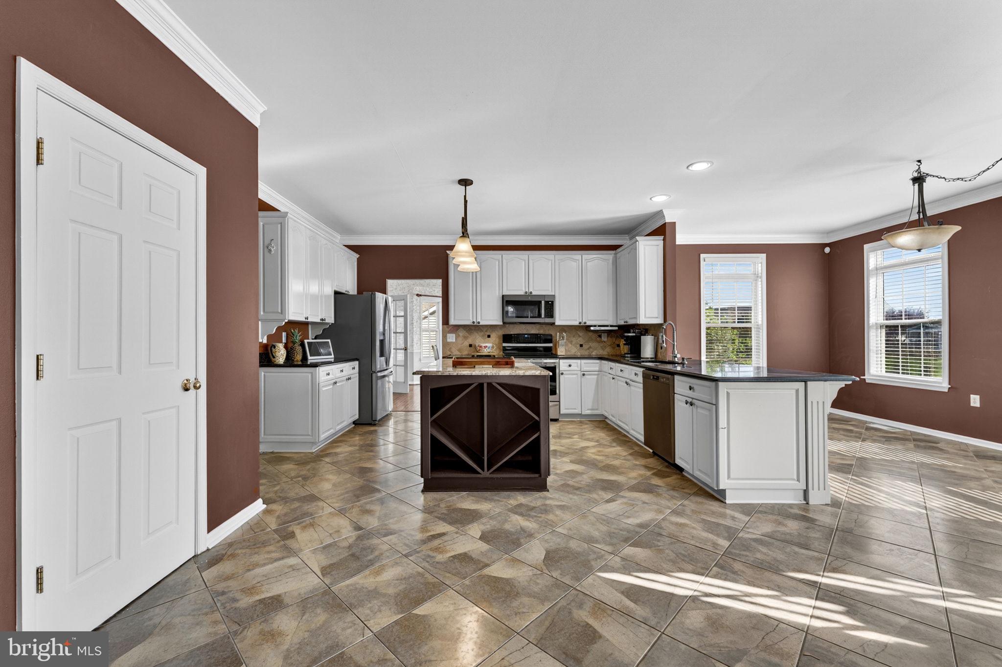 LOCUST HILL - Residential