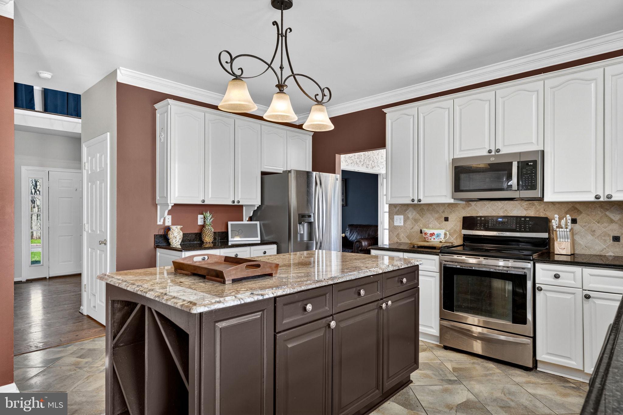 LOCUST HILL - Residential