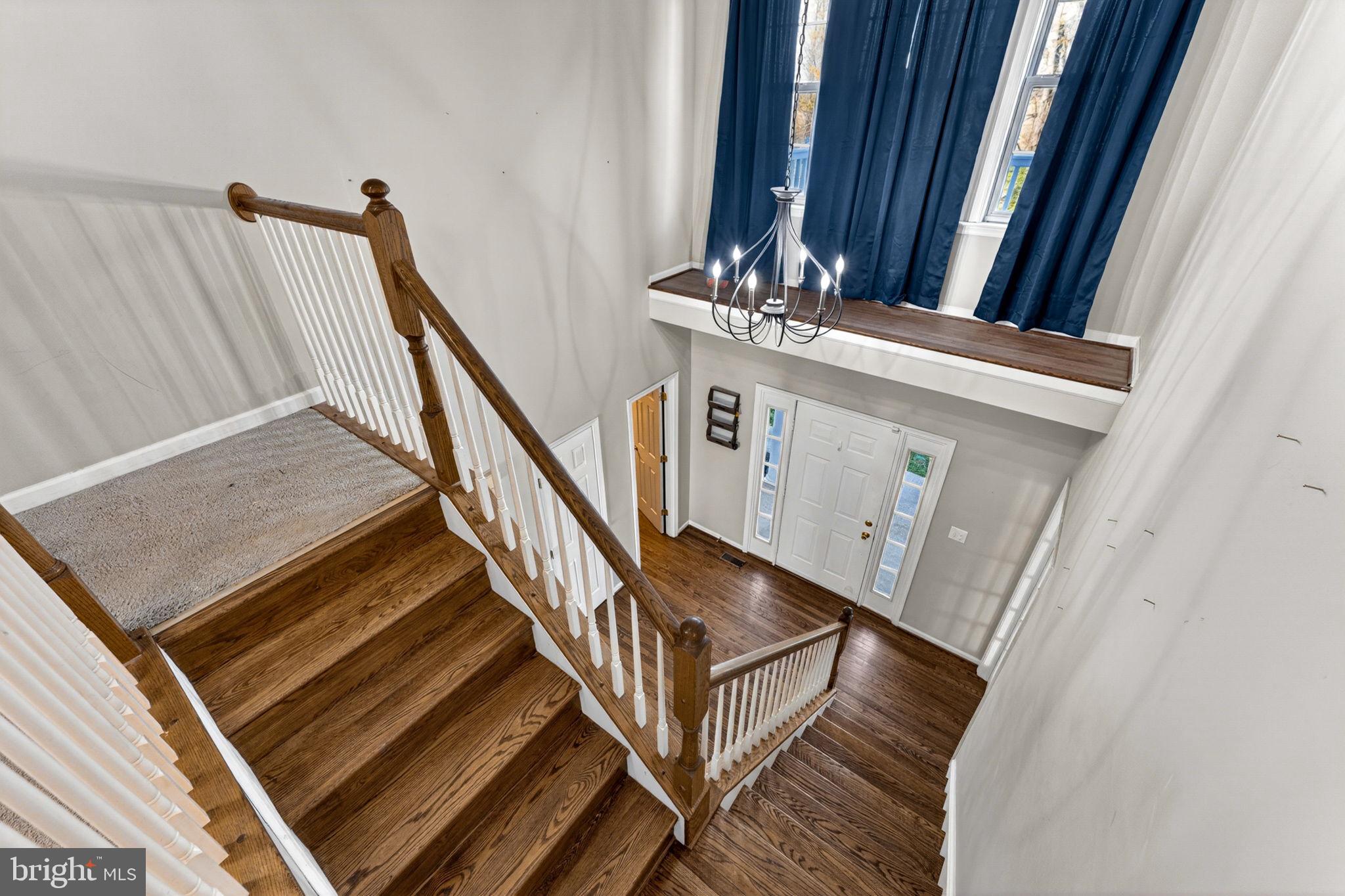 LOCUST HILL - Residential