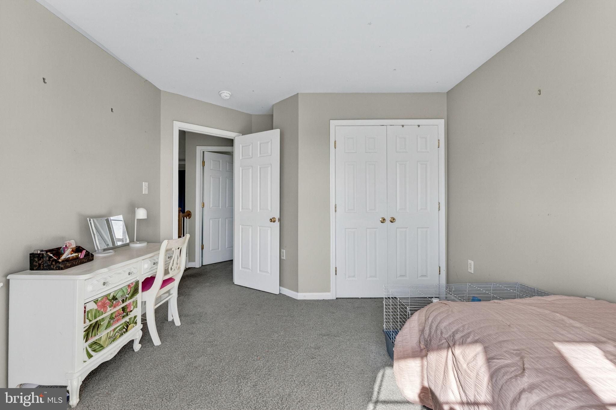 LOCUST HILL - Residential