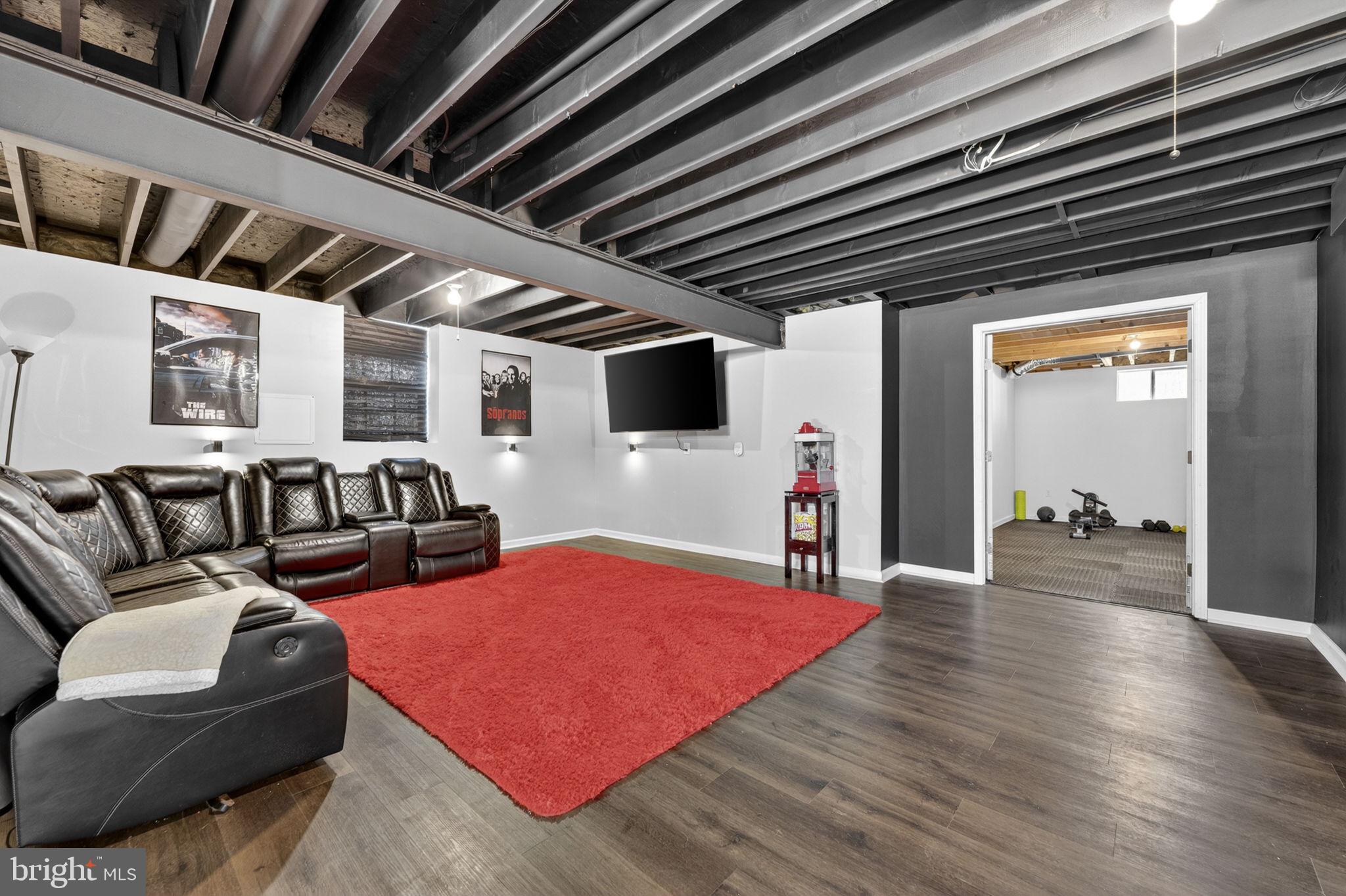 LOCUST HILL - Residential