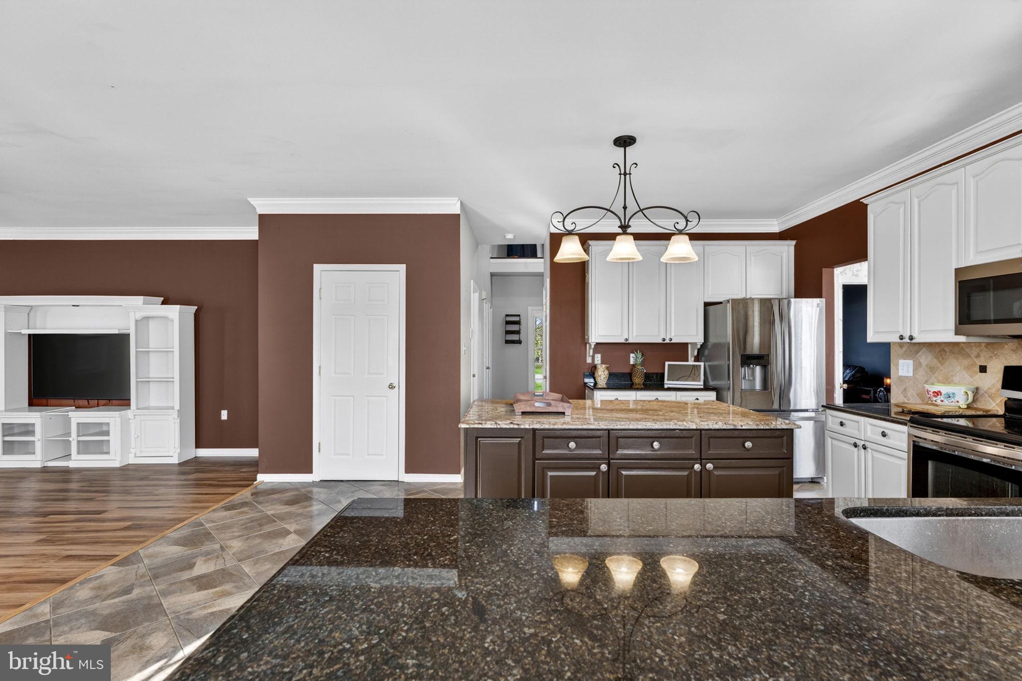 LOCUST HILL - Residential