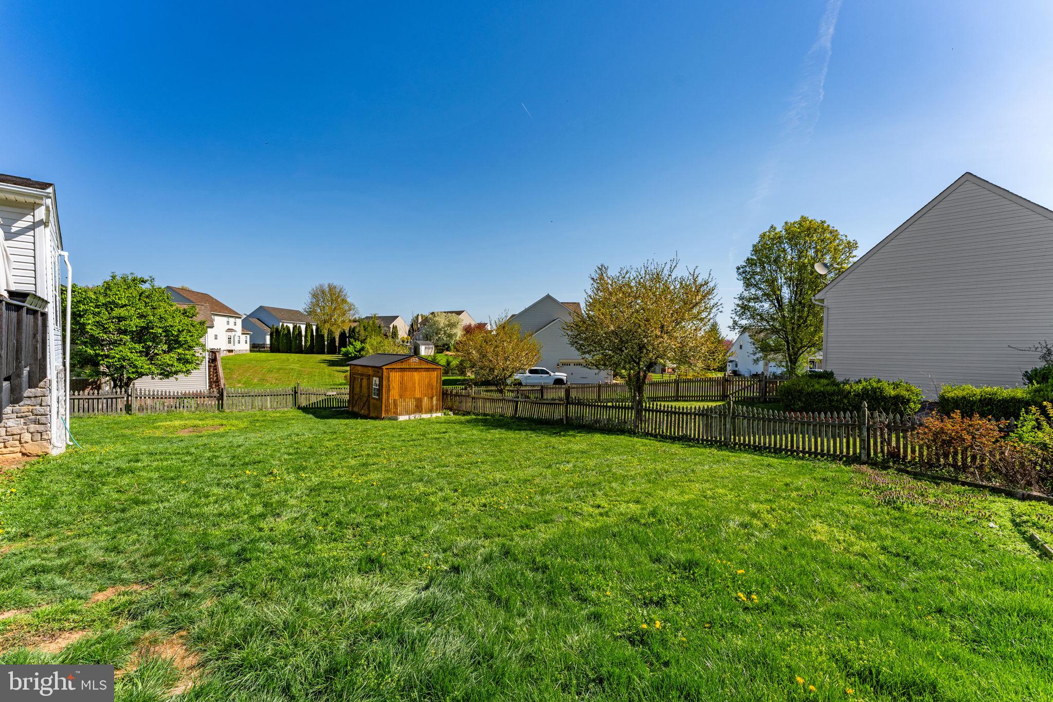 LOCUST HILL - Residential