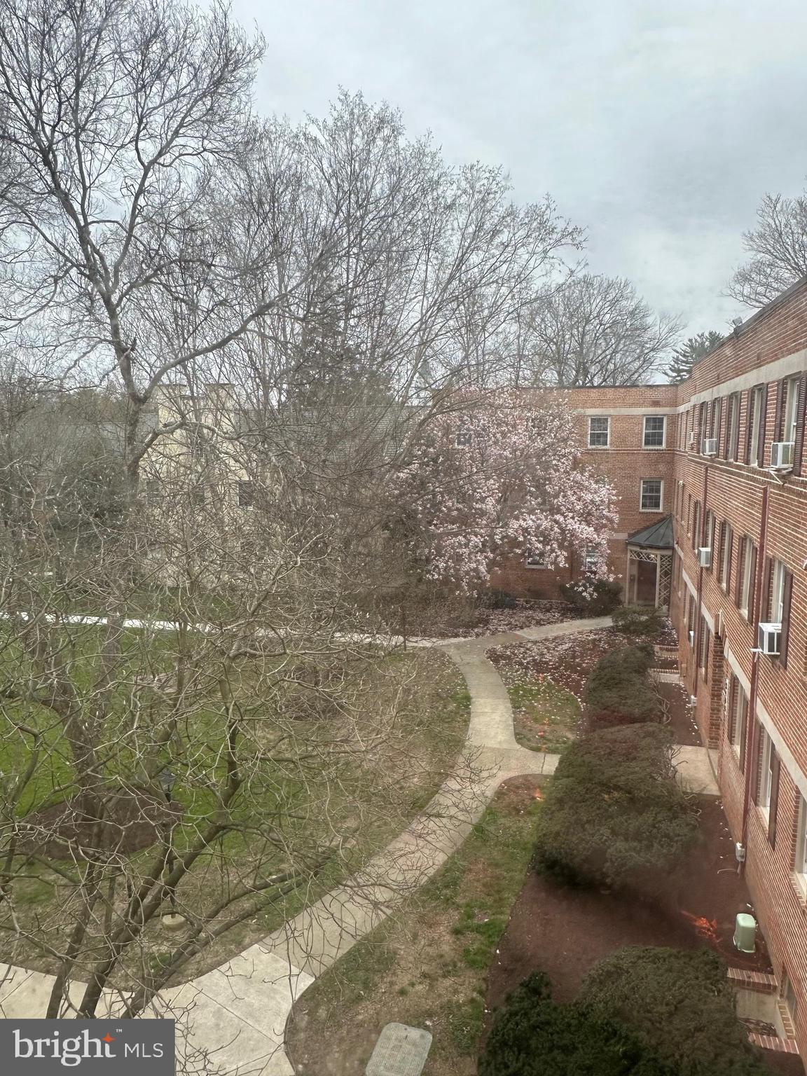 ROCK CREEK VILLAGE CONDOMINIUMS - Residential Lease