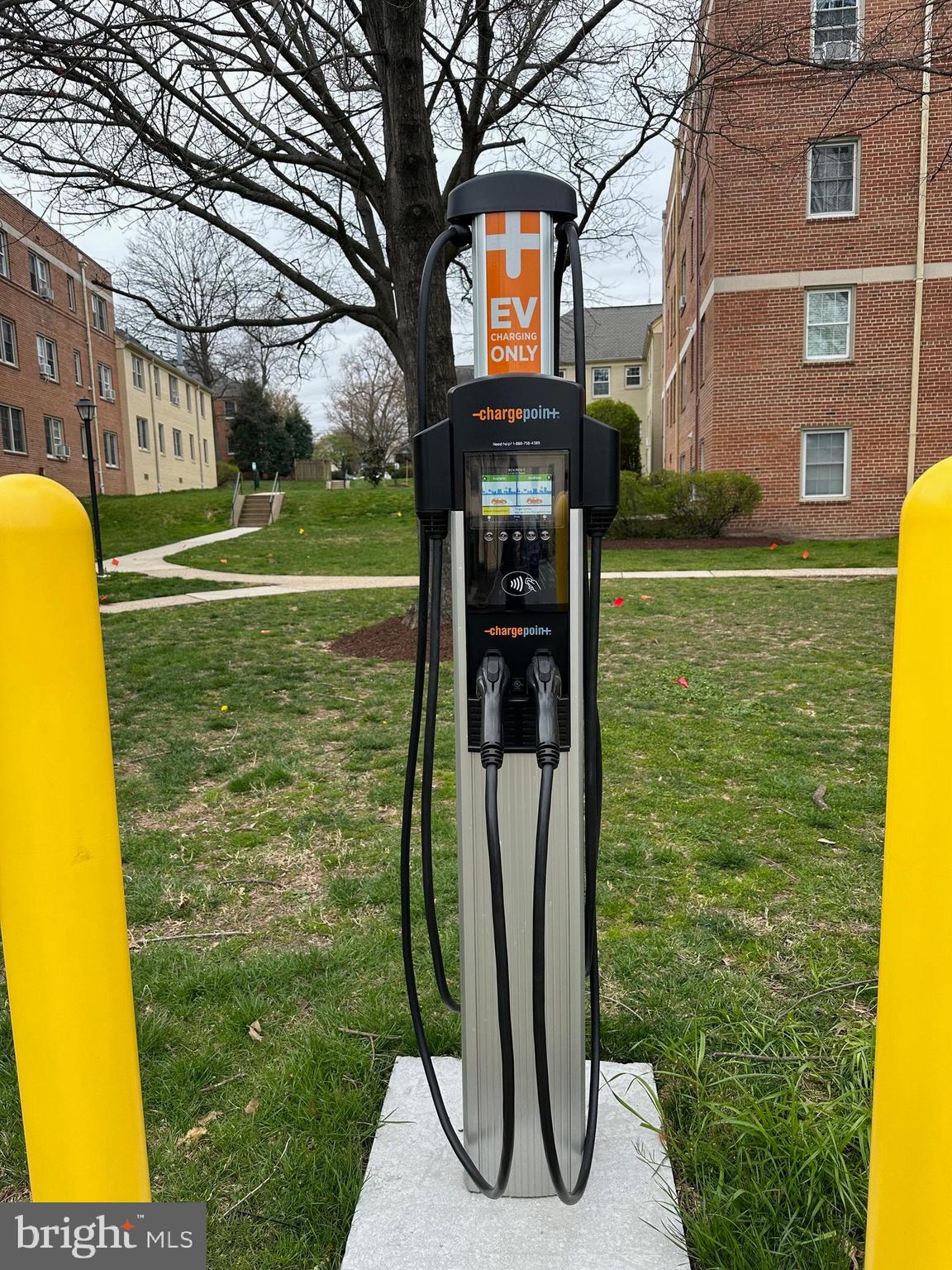 ROCK CREEK VILLAGE CONDOMINIUMS - Residential Lease