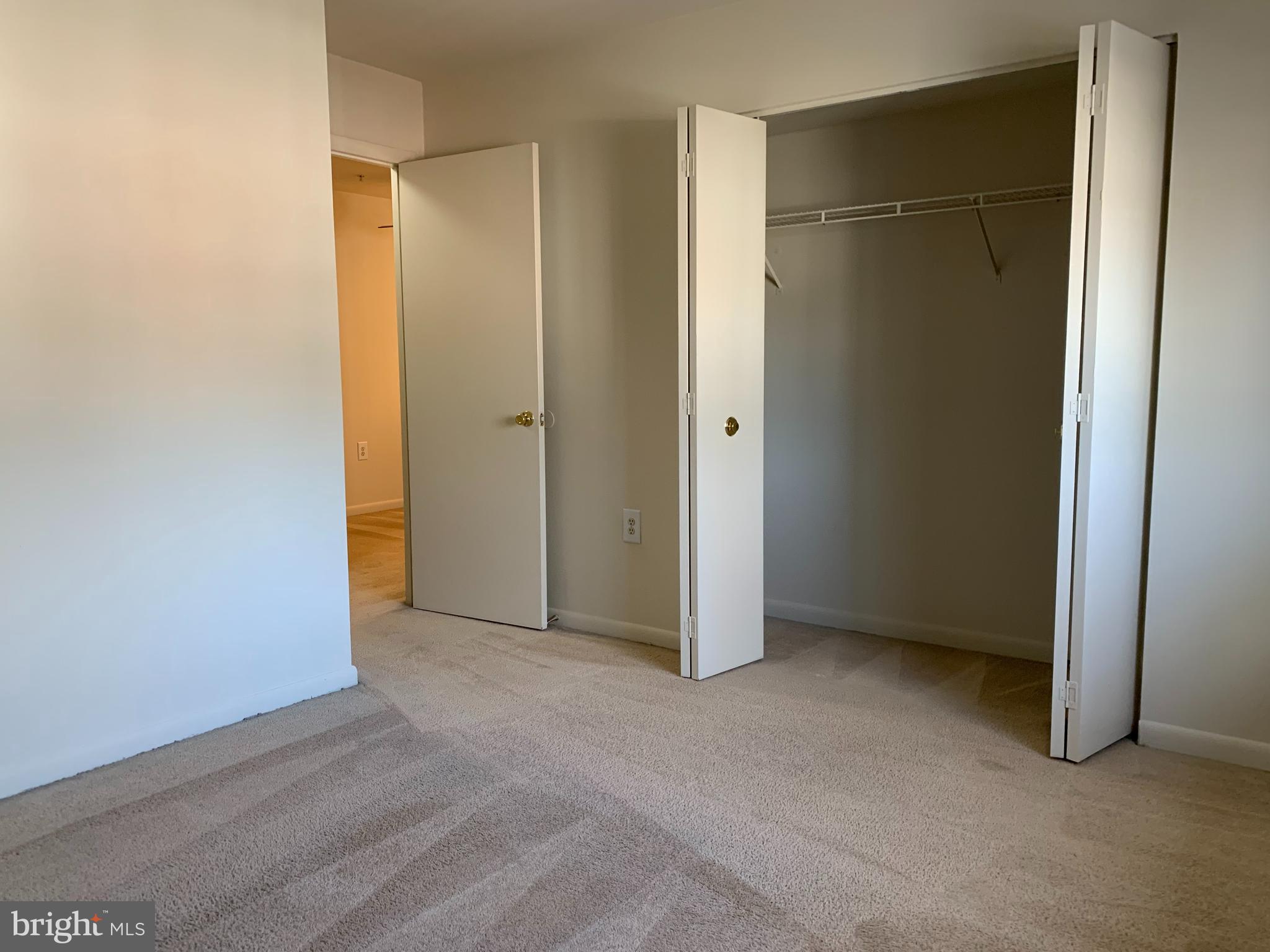 EMERALD WOODS APARTMENTS - Residential Lease