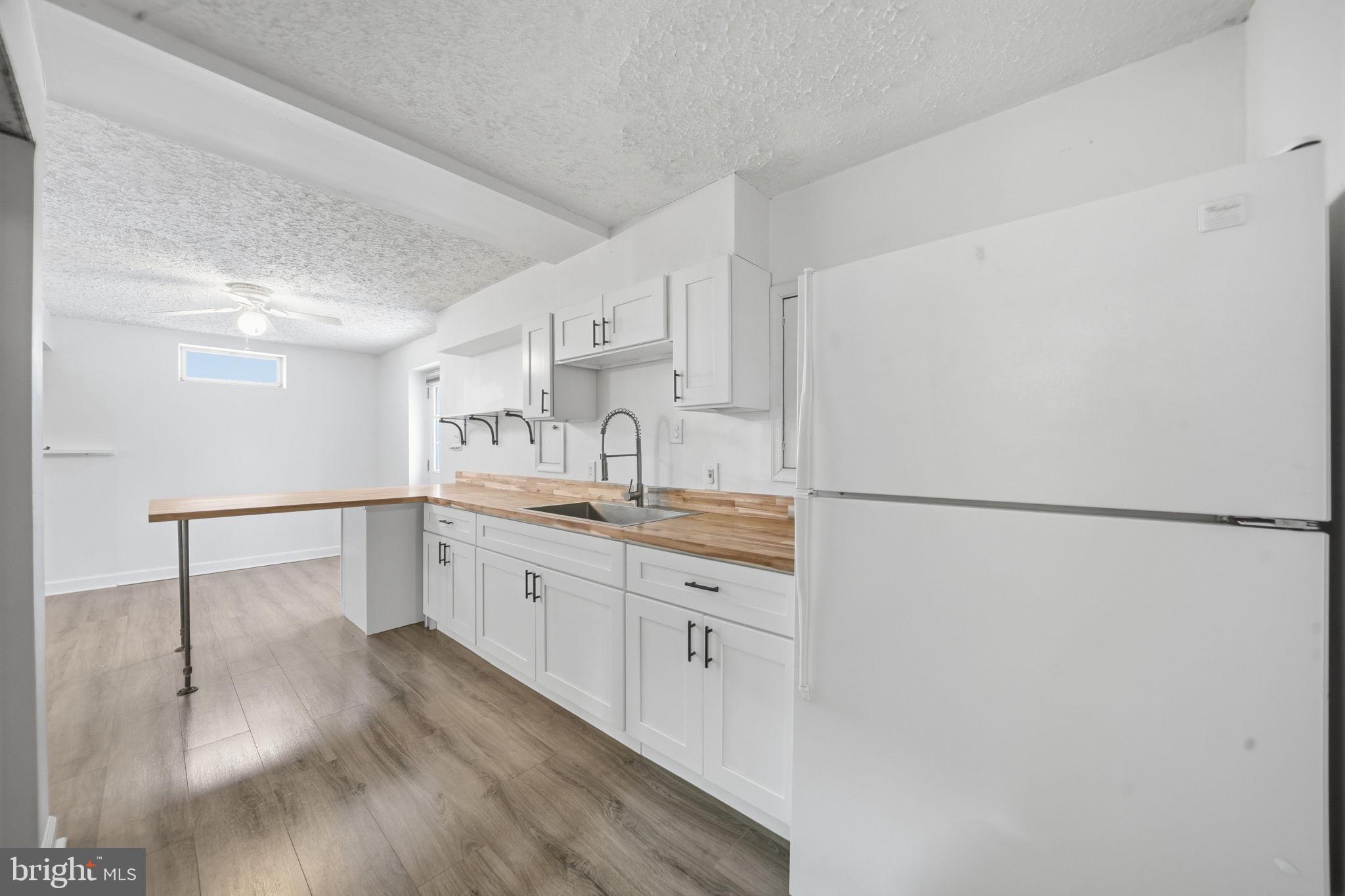 NEWINGTON FOREST - Residential