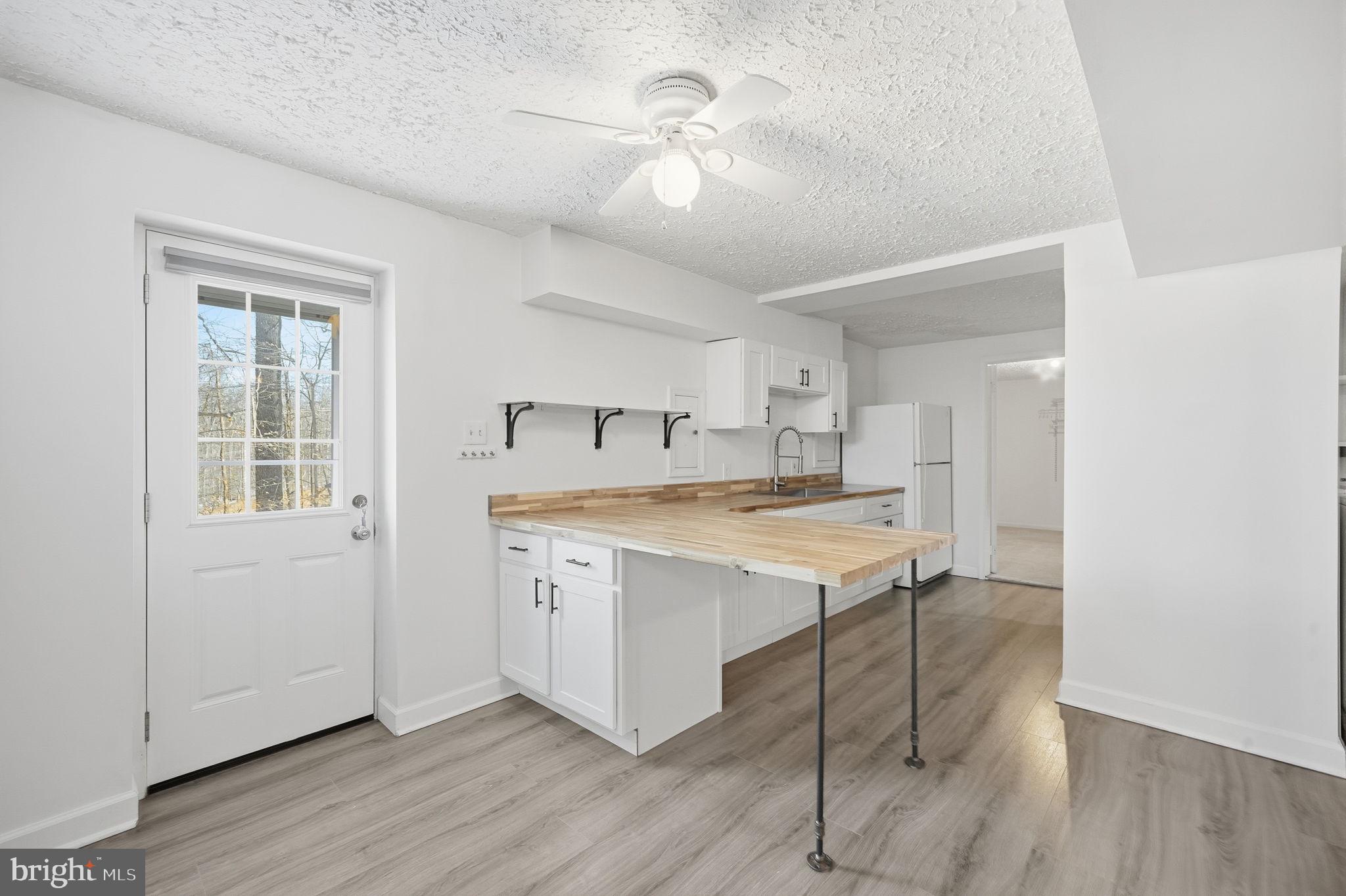 NEWINGTON FOREST - Residential