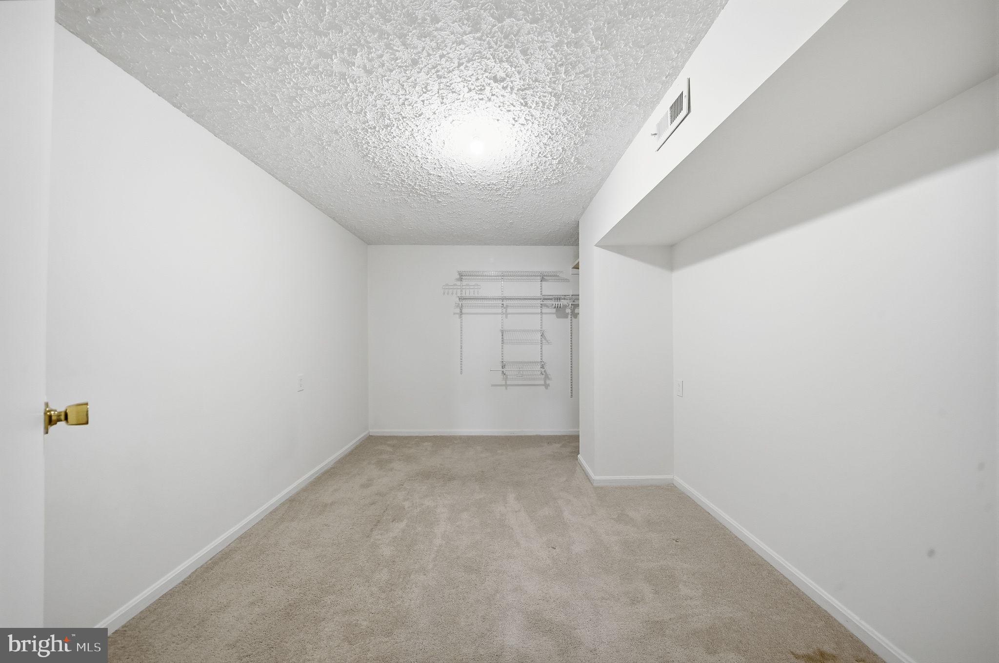 NEWINGTON FOREST - Residential