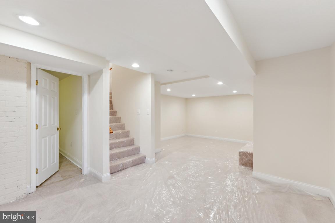 SPRINGBROOK FOREST - Residential