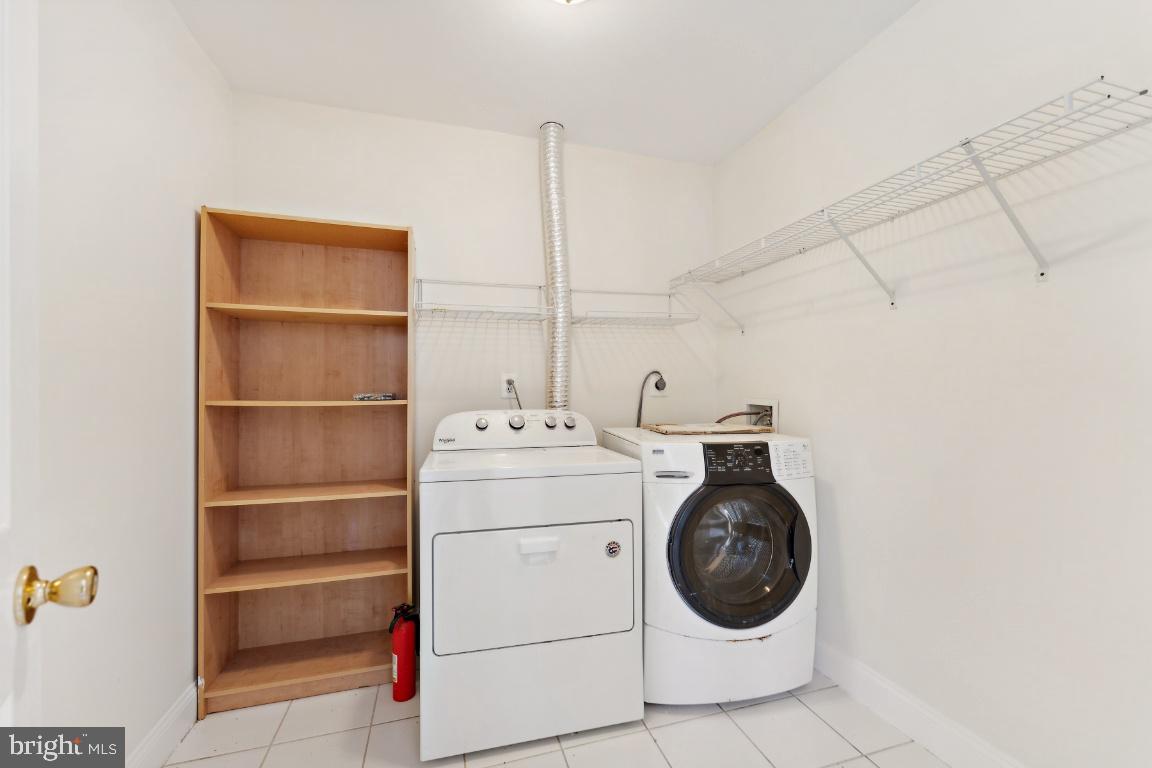 SPRINGBROOK FOREST - Residential