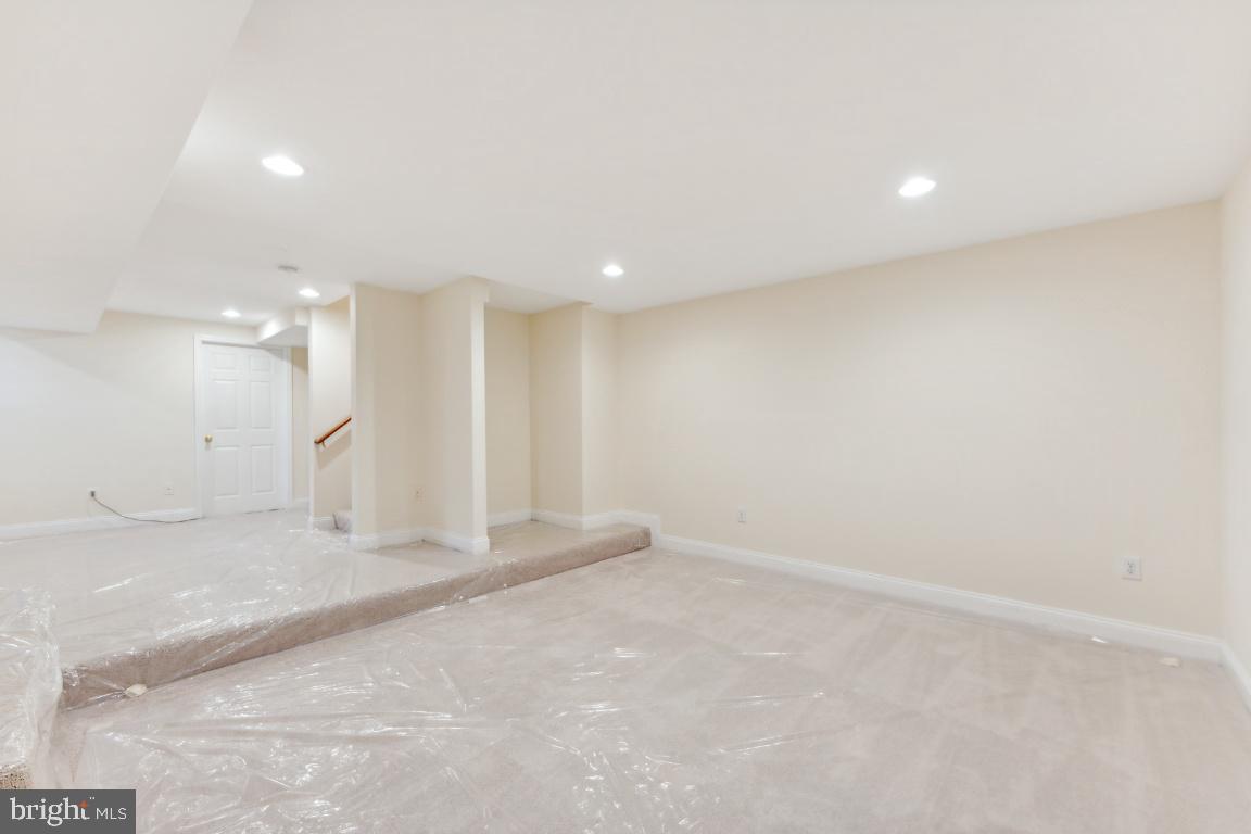 SPRINGBROOK FOREST - Residential