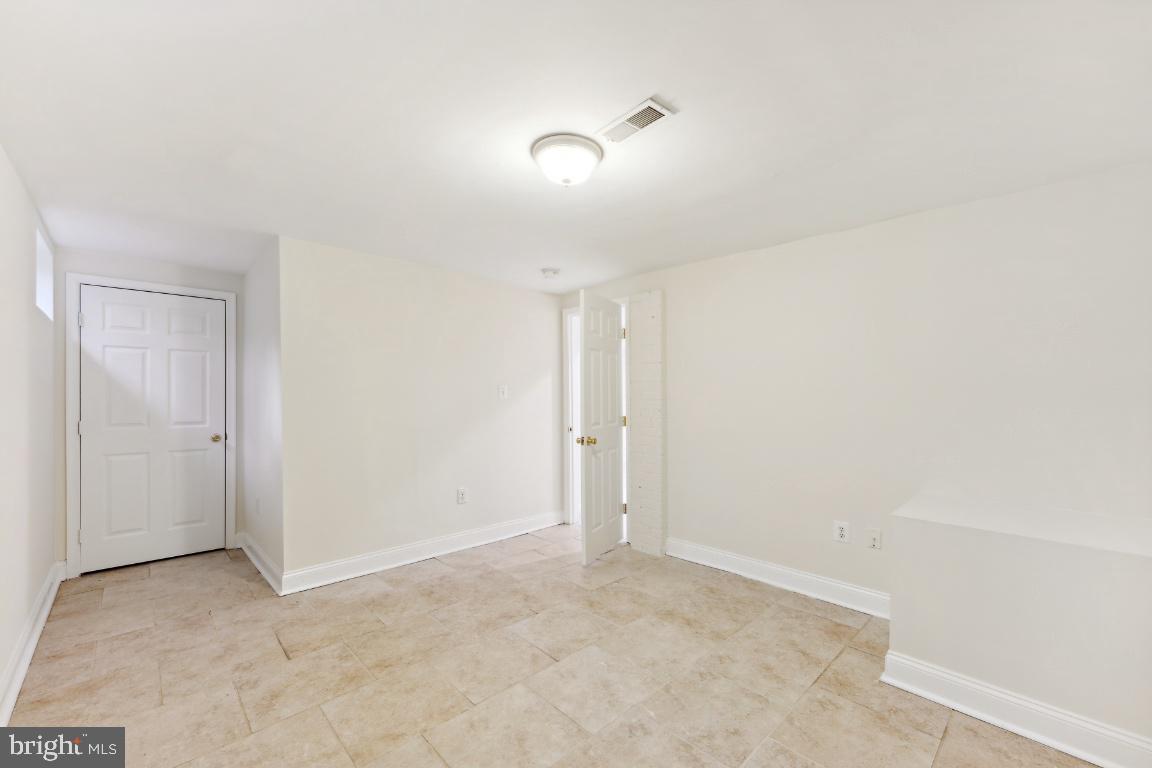 SPRINGBROOK FOREST - Residential