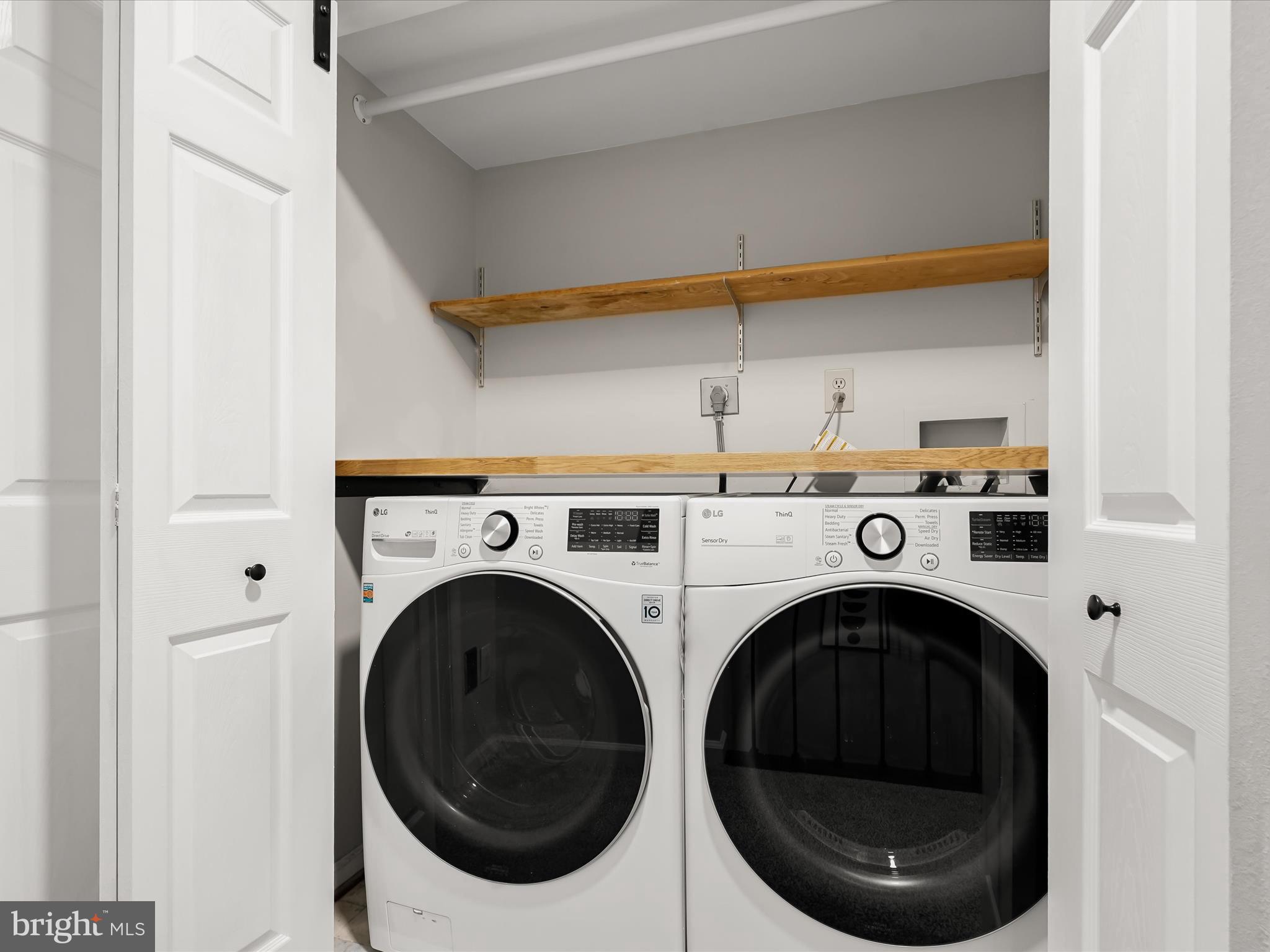 FALLSREACH - Residential