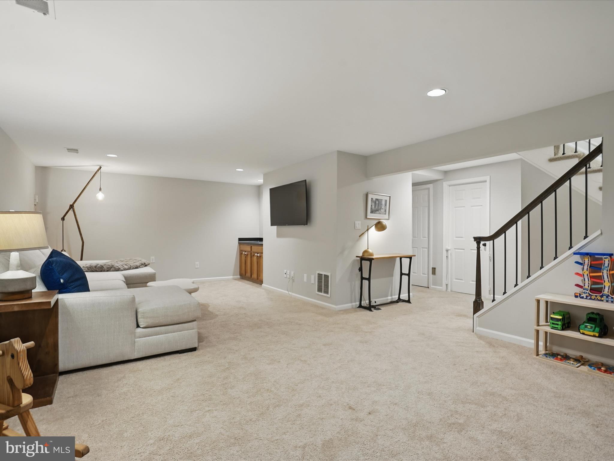 FALLSREACH - Residential