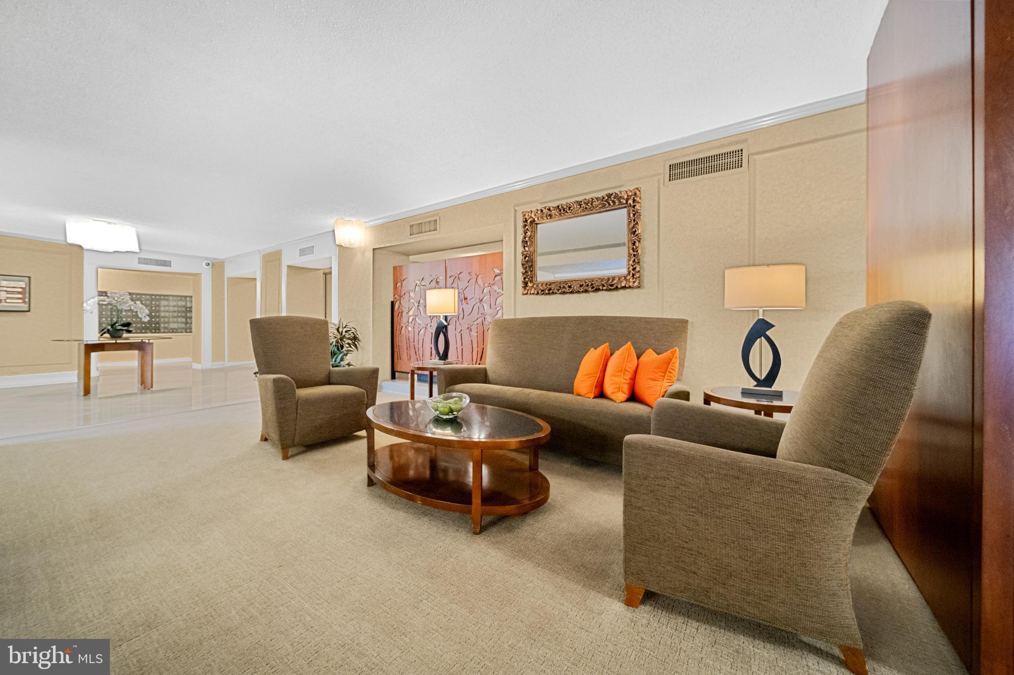 MONTEBELLO - Residential