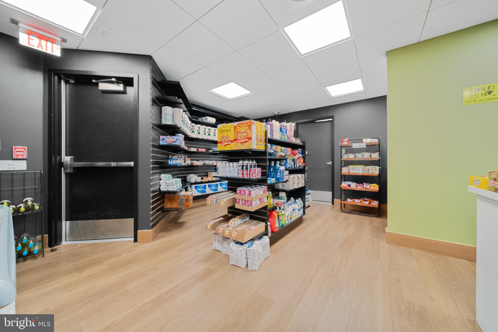 MONTEBELLO - Residential