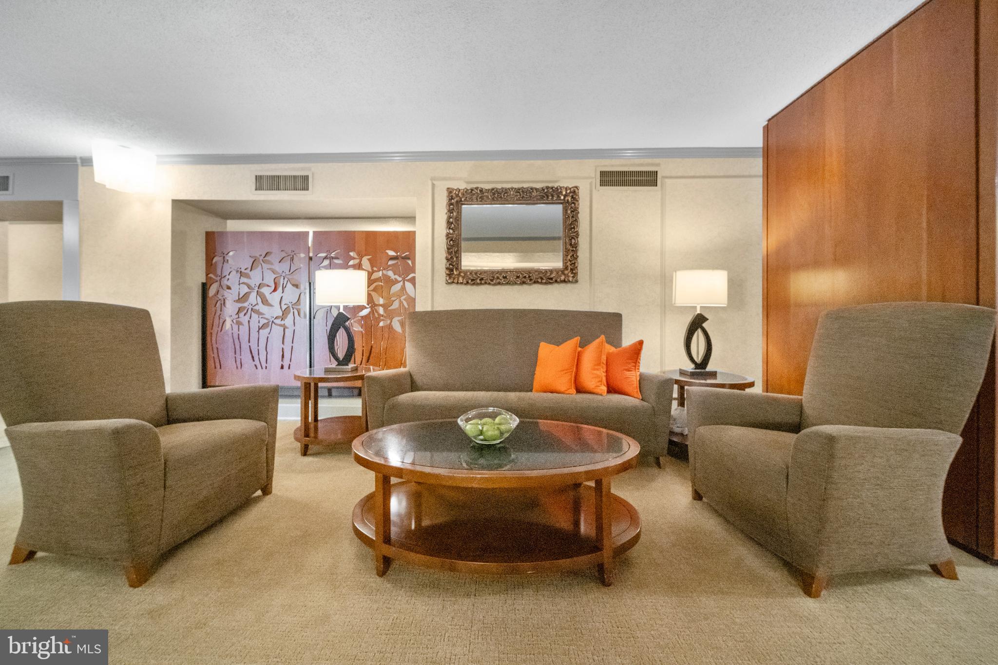 MONTEBELLO - Residential