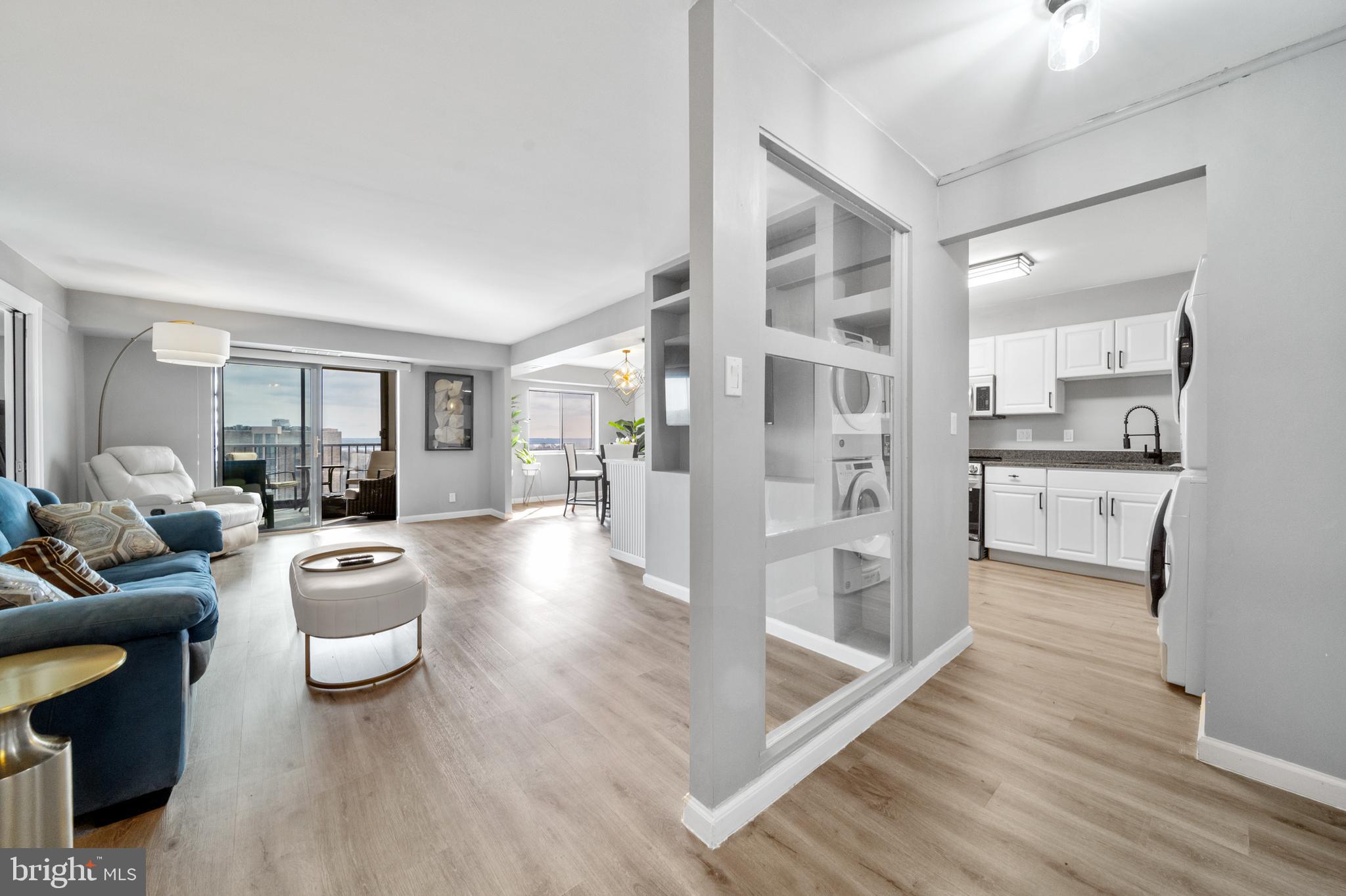 MONTEBELLO - Residential