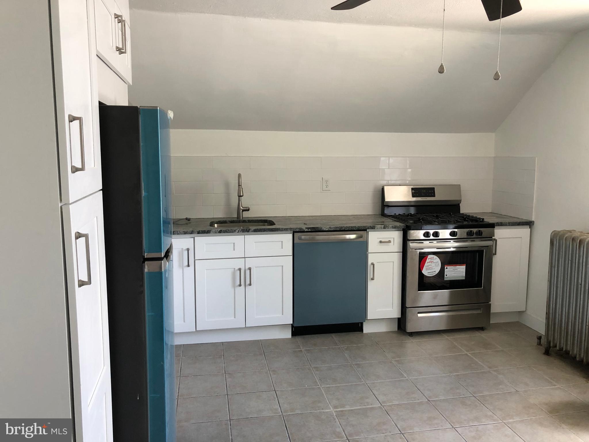 EAST FALLS - Residential Lease
