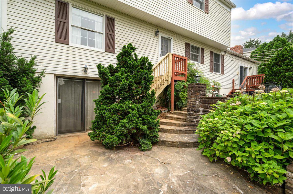 SEMINARY RIDGE - Residential