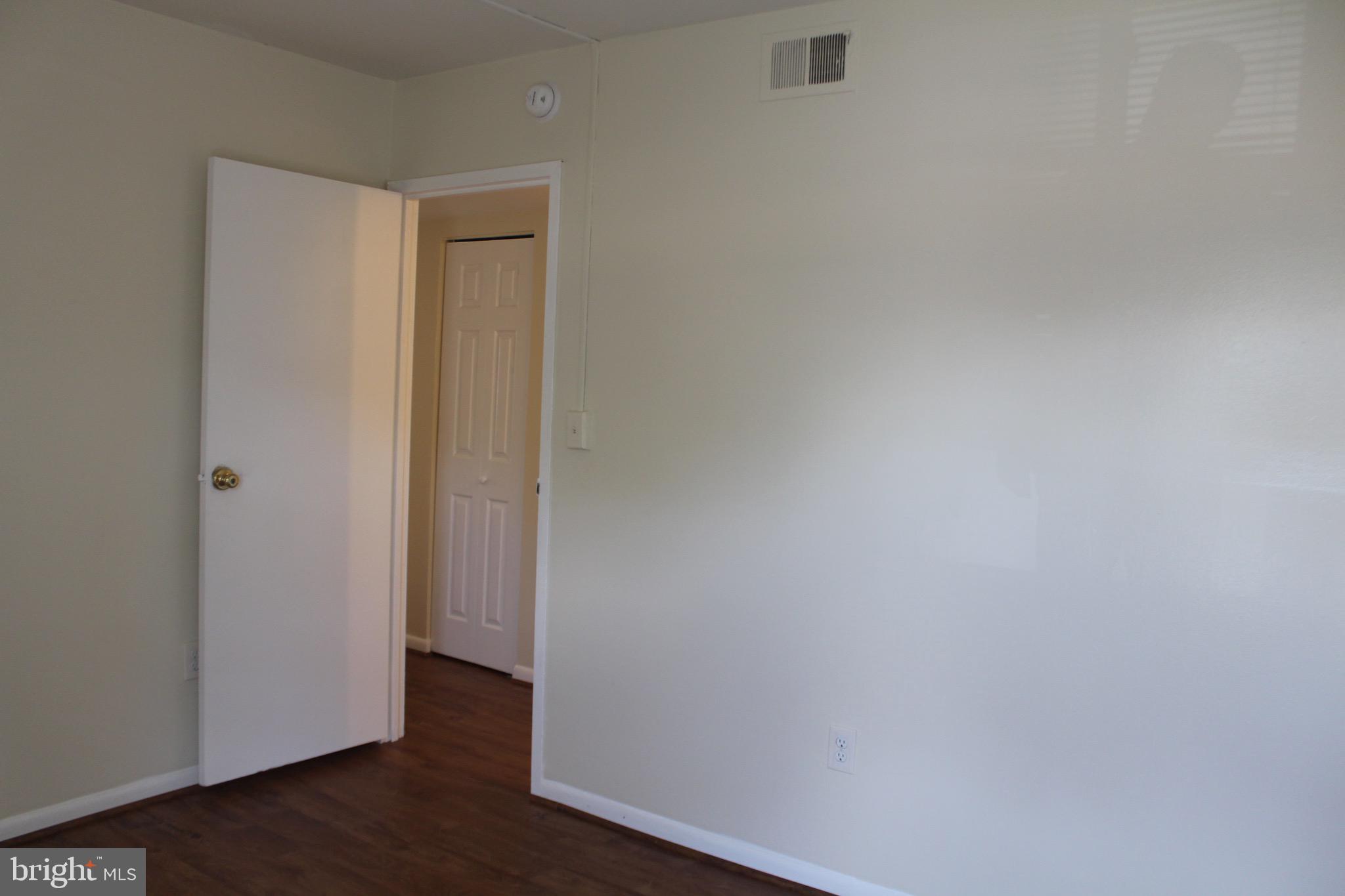 GREENBRIAR CONDO PHASE I - Residential Lease