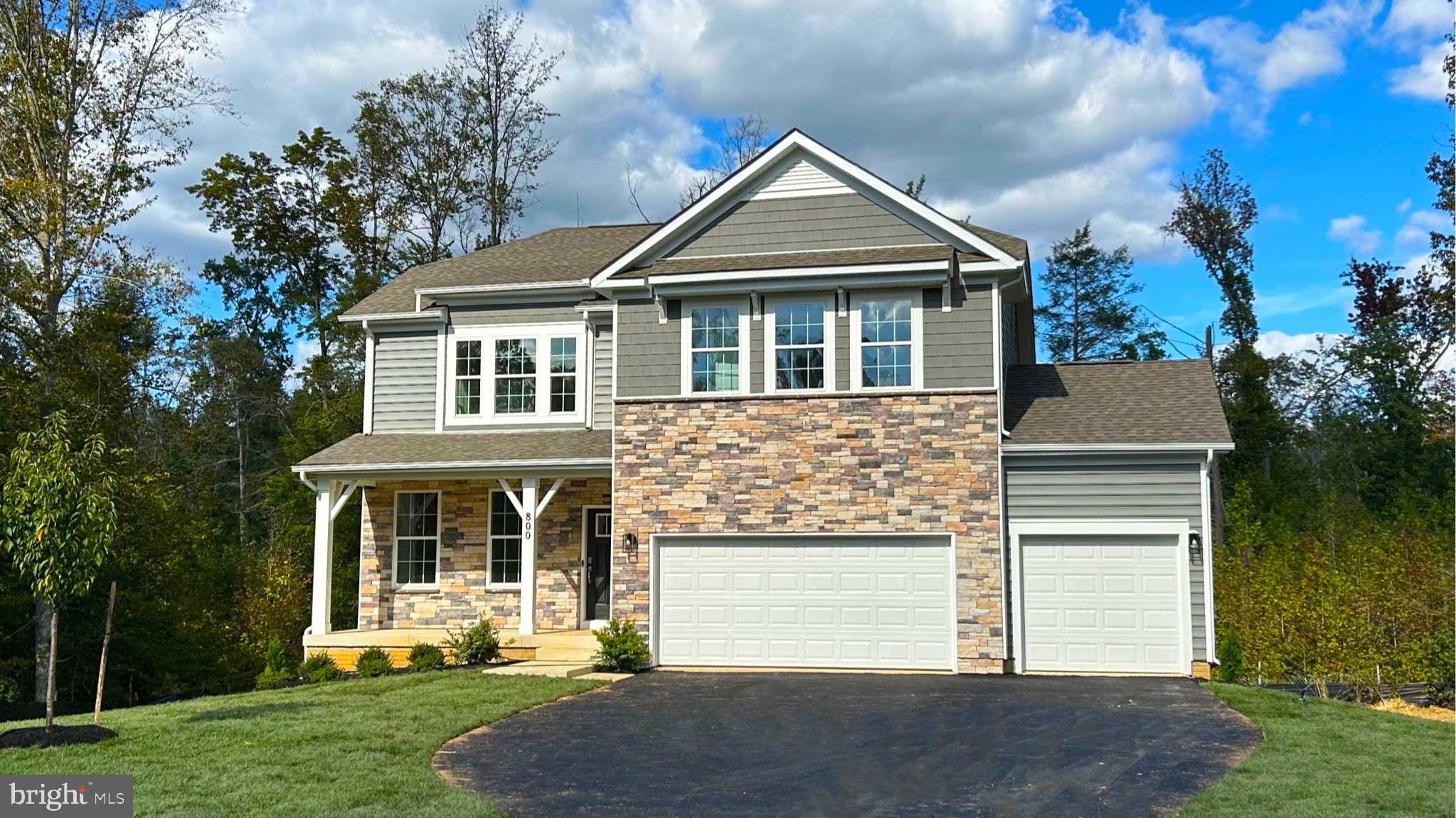 RIVERS BLUFF - Residential