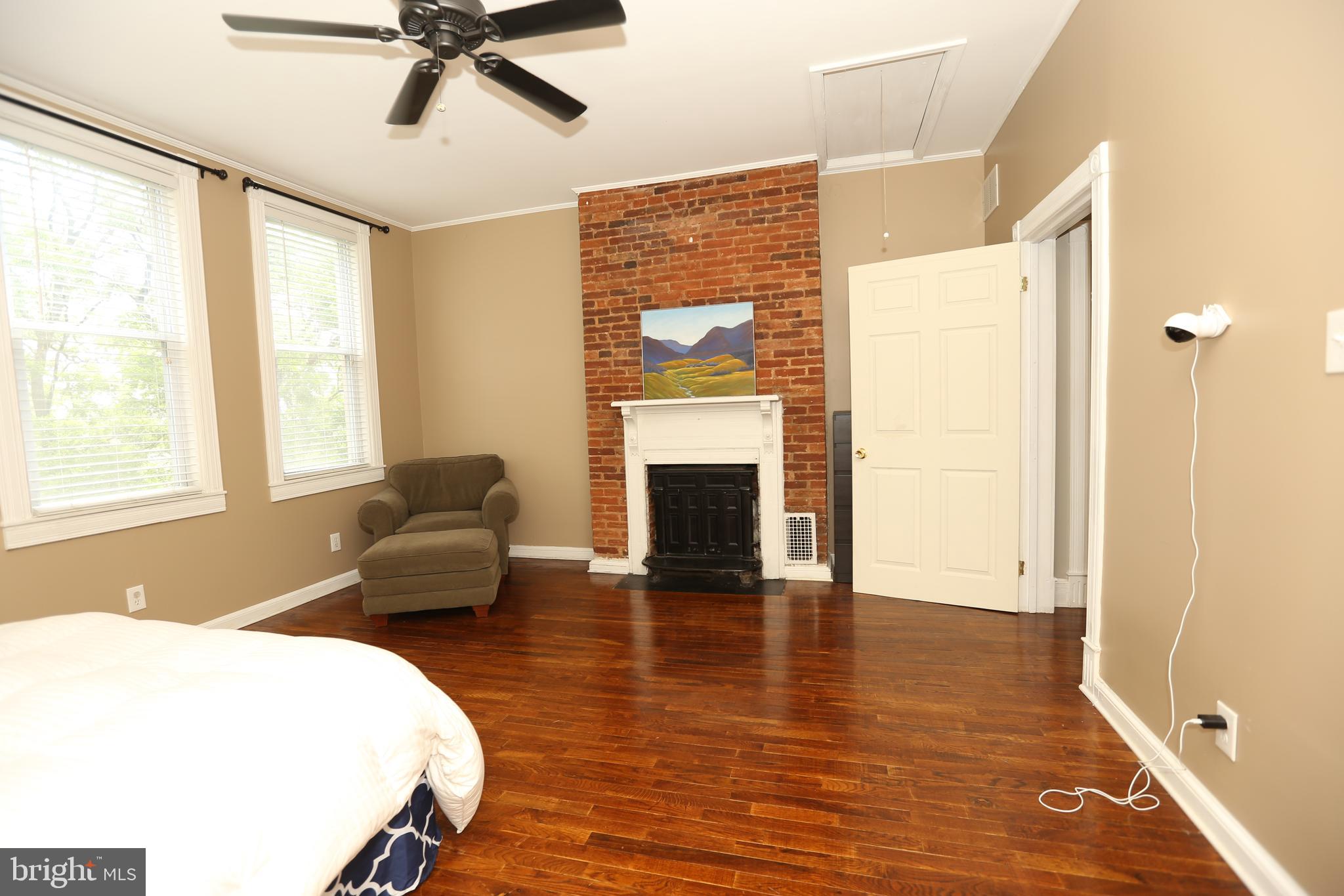 RESERVOIR HILL HISTORIC DISTRICT - Residential Lease