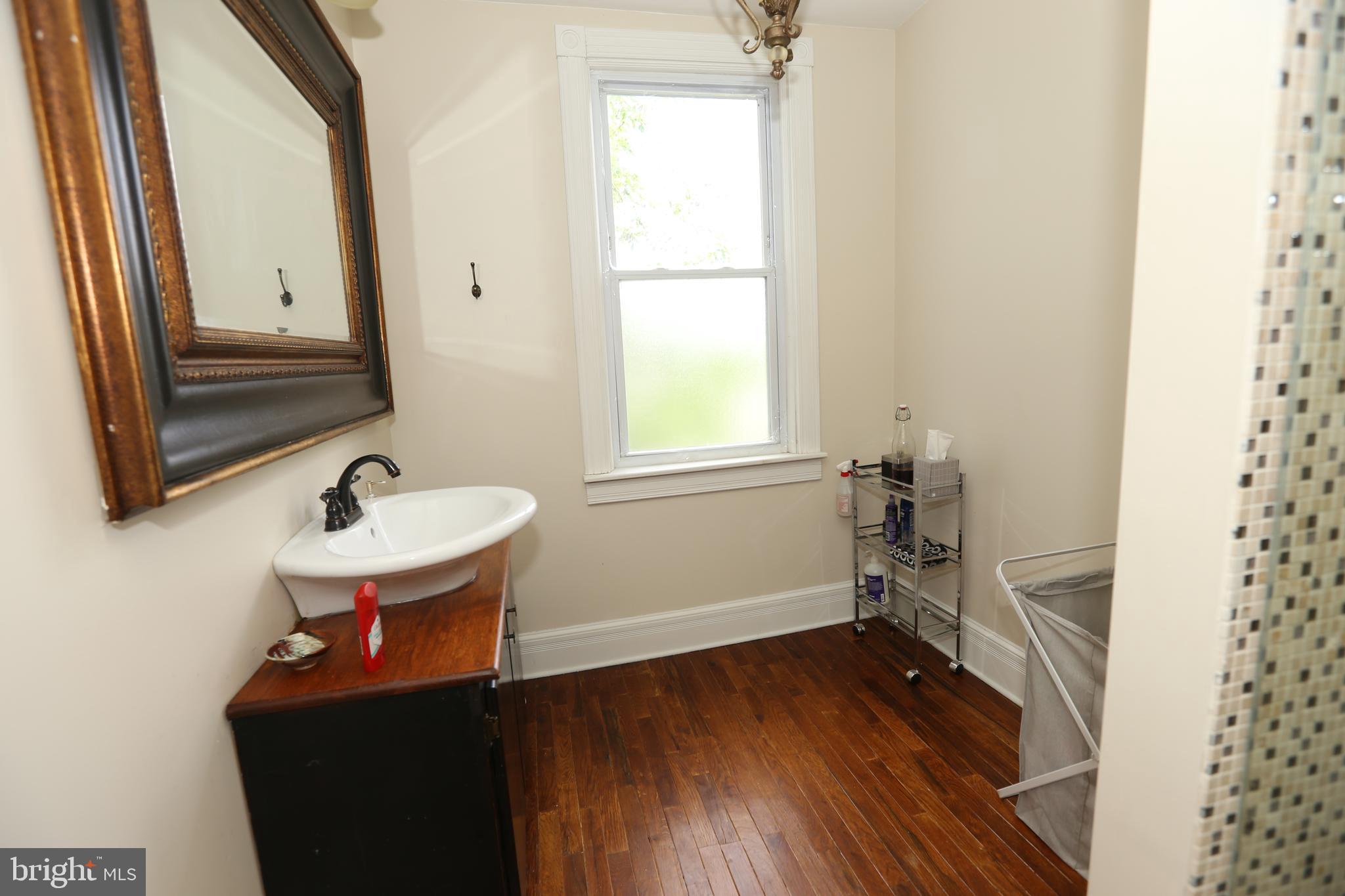 RESERVOIR HILL HISTORIC DISTRICT - Residential Lease