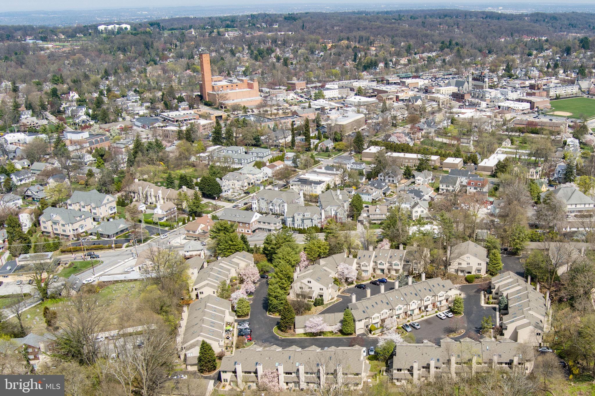 GREYTHORNE WOODS - Residential