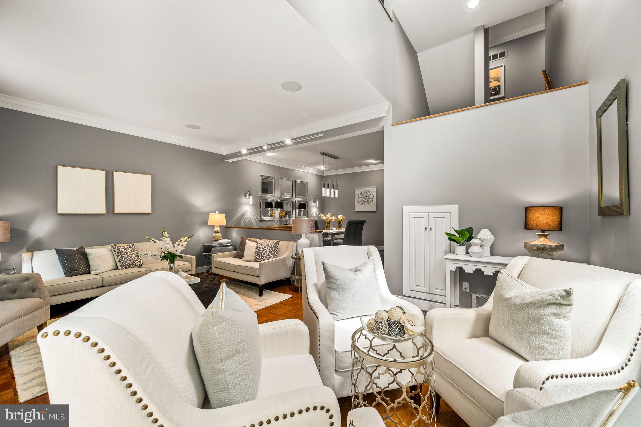 GREYTHORNE WOODS - Residential