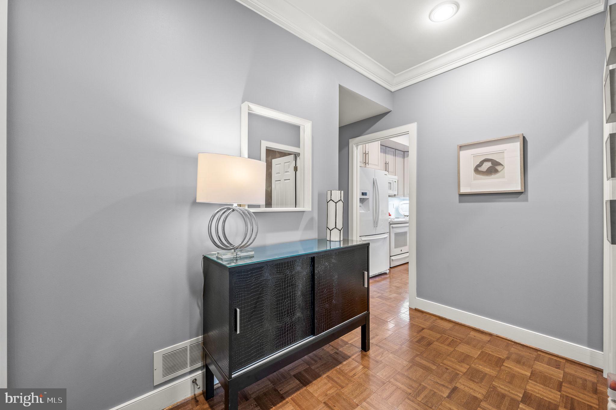 GREYTHORNE WOODS - Residential