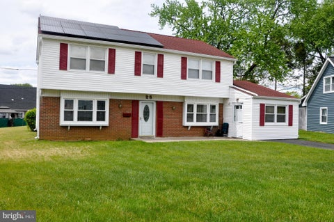 Homes For Sale - 25 Huntington Lane<br/> WILLINGBORO, NJ 08046