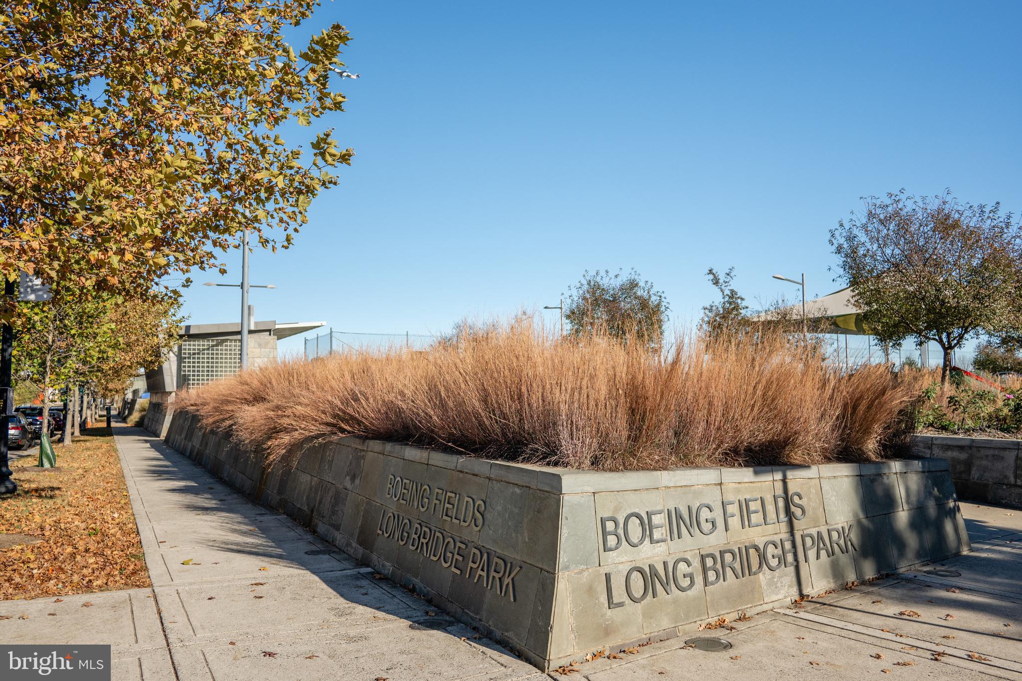 CRYSTAL PARK - Residential