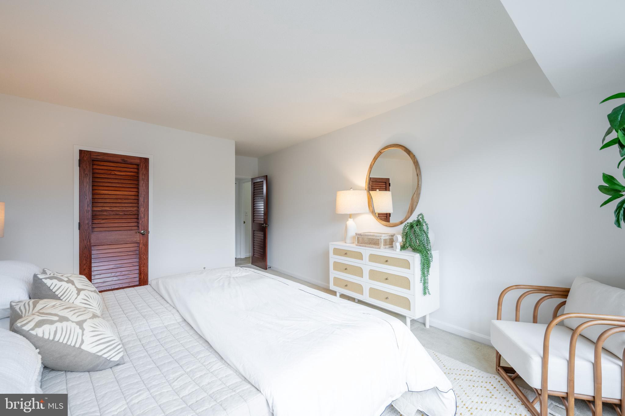 CRYSTAL PARK - Residential