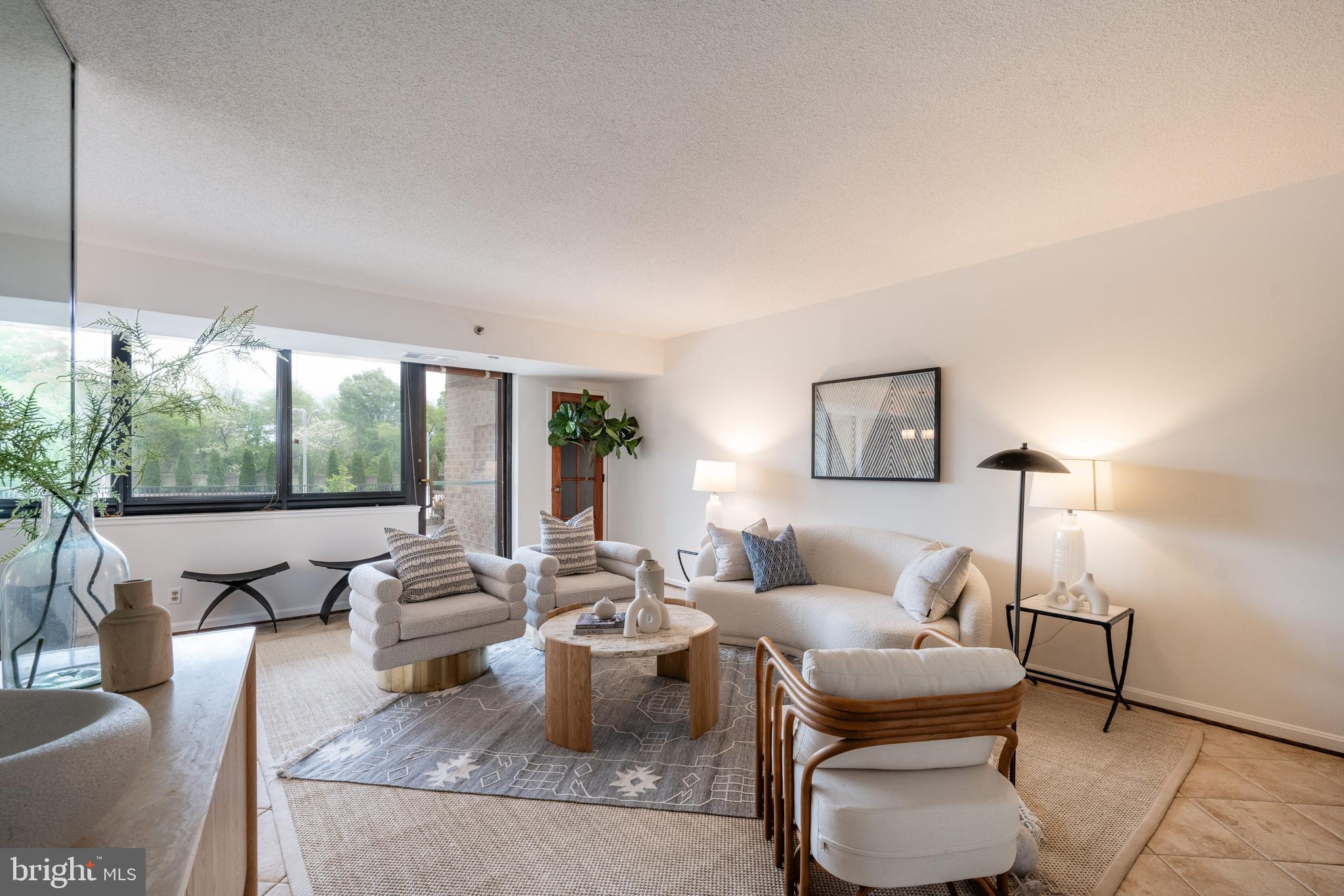 CRYSTAL PARK - Residential